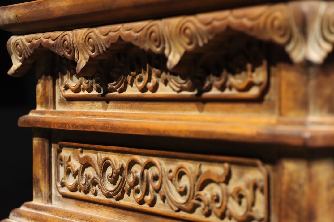 Huanghuali Wood Carved Dragon Pattern Square Table - 5