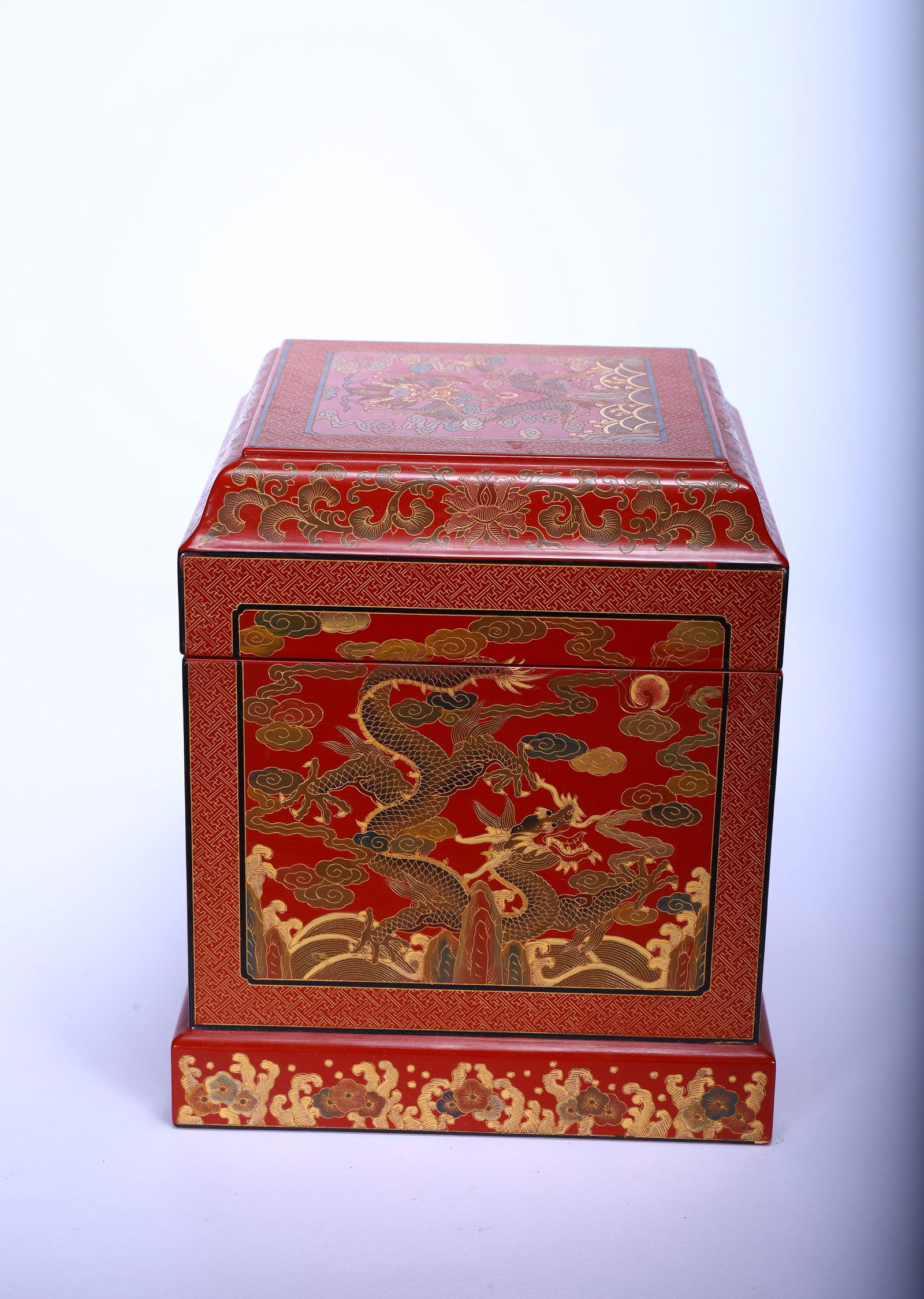 Lacquerware Gold Drawing Dragon Pattern Lid Box - 6
