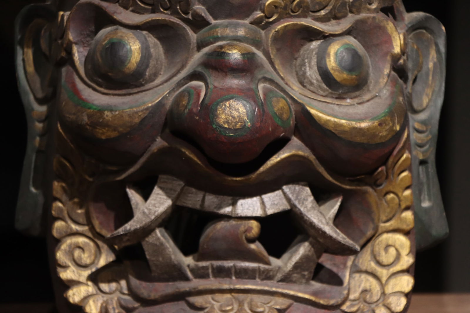 Wood Colour Painted Buddha Pattern Mask - 6