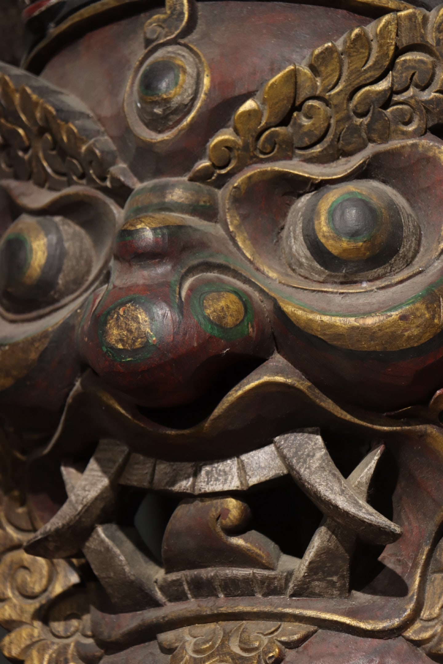 Wood Colour Painted Buddha Pattern Mask - 8