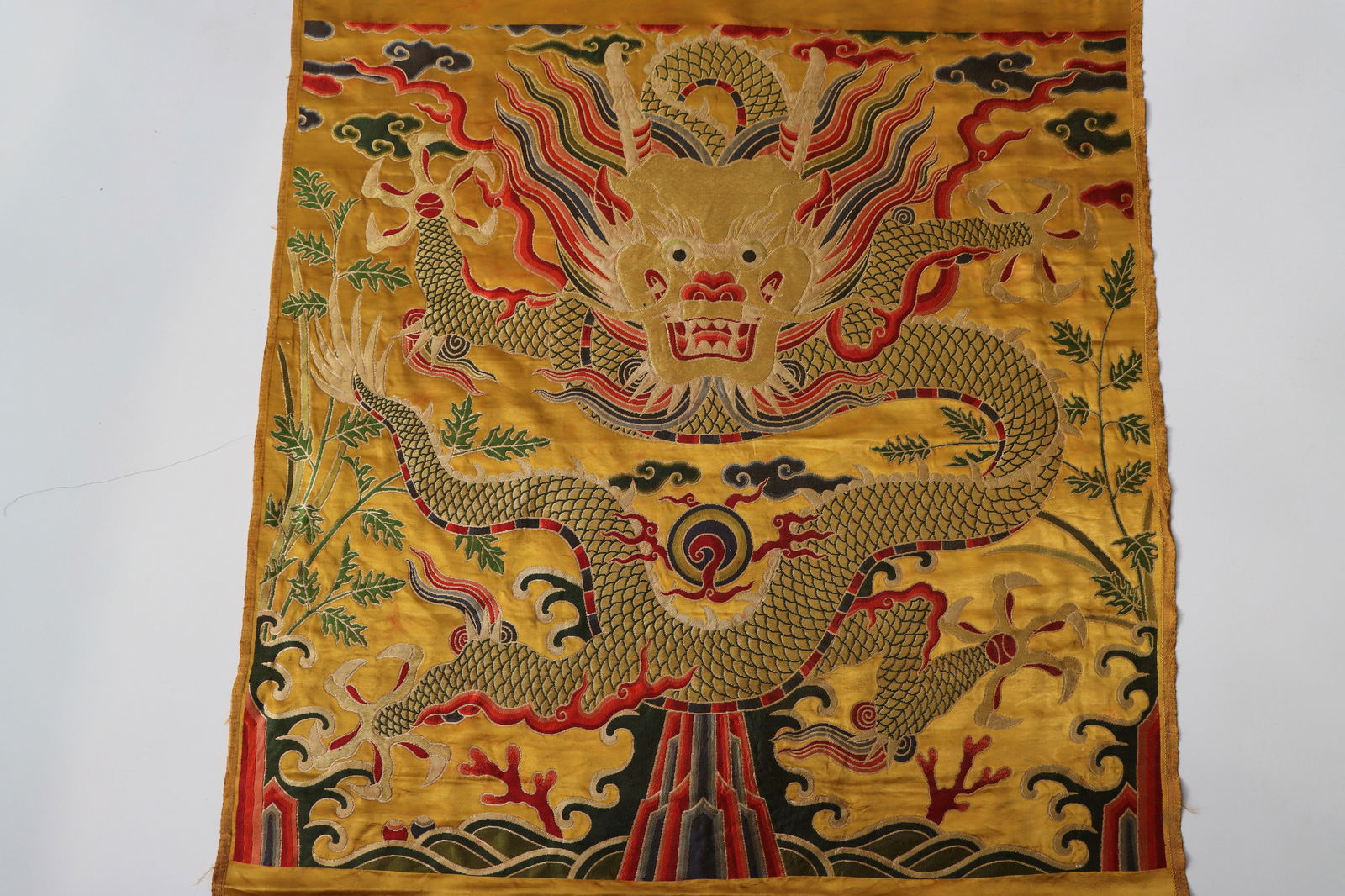 Silk Dragon Pattern Embroidery - 5