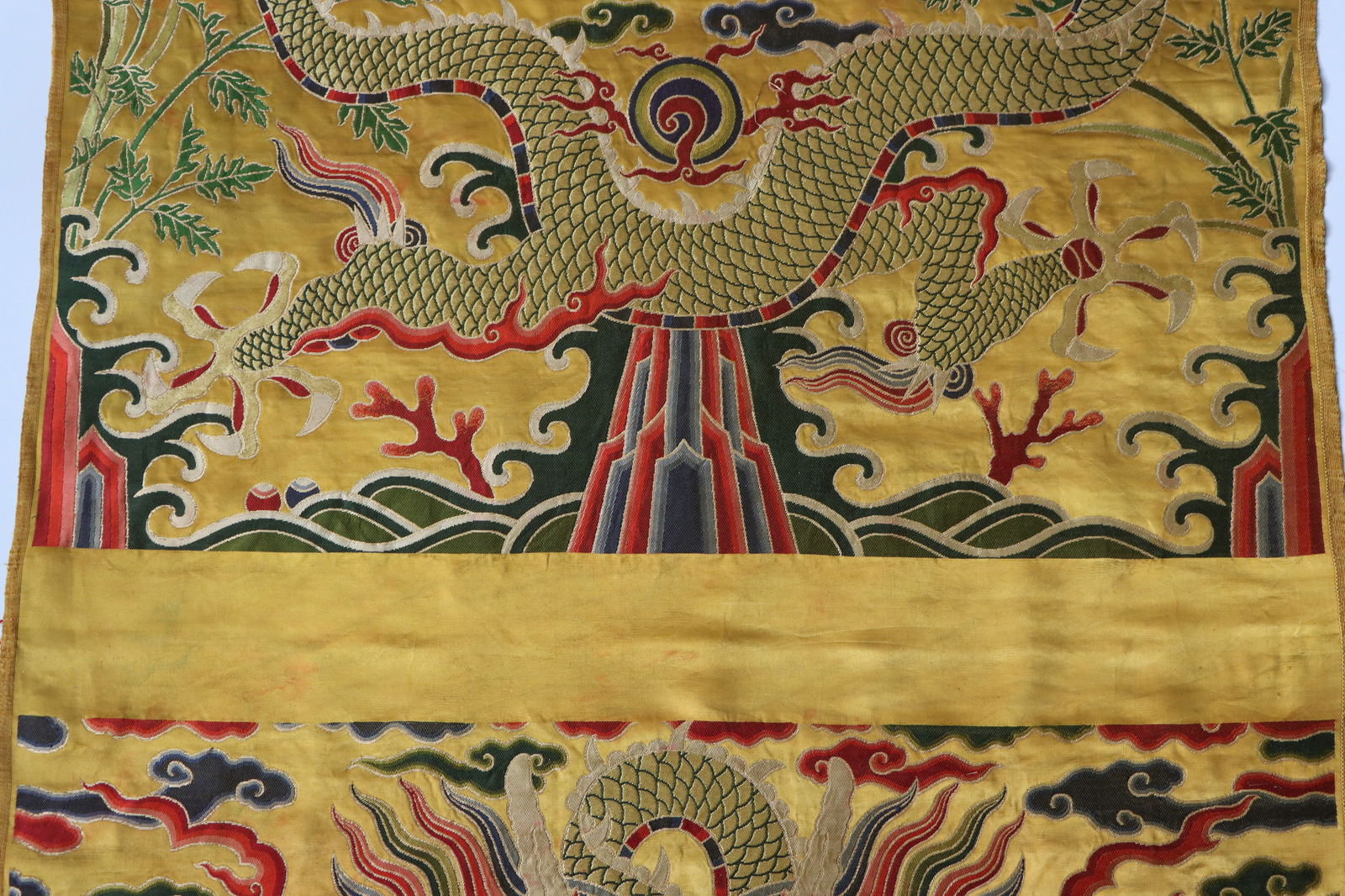 Silk Dragon Pattern Embroidery - 8
