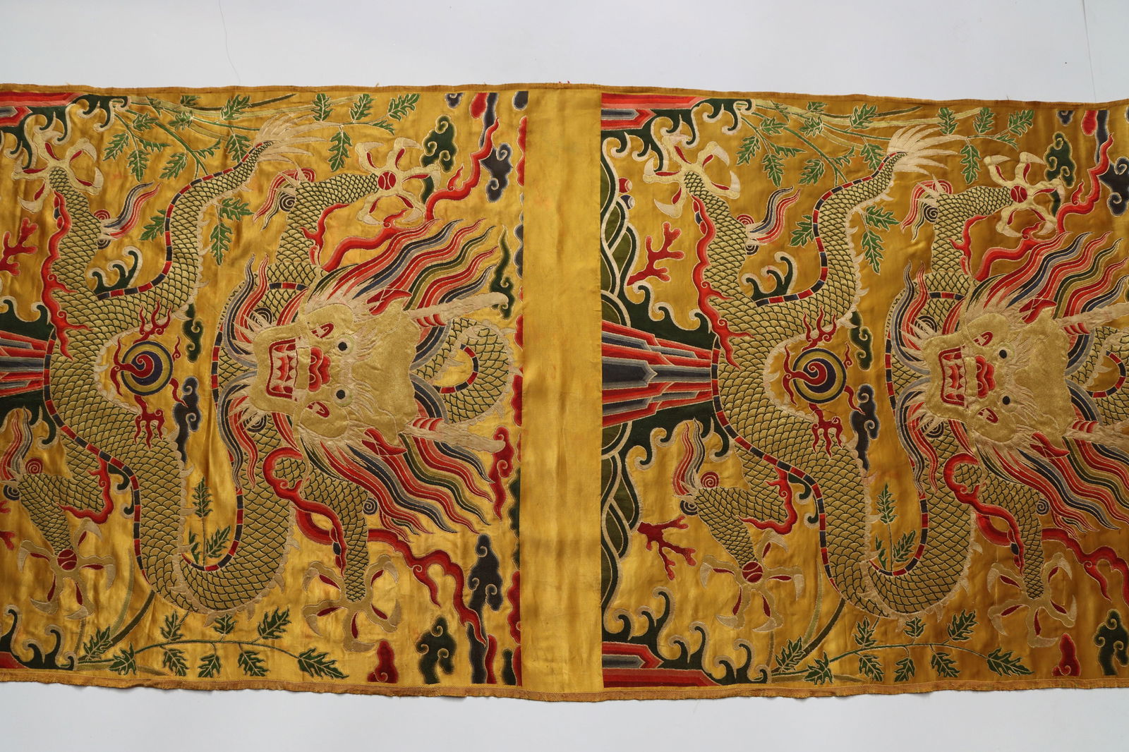 Silk Dragon Pattern Embroidery - 9