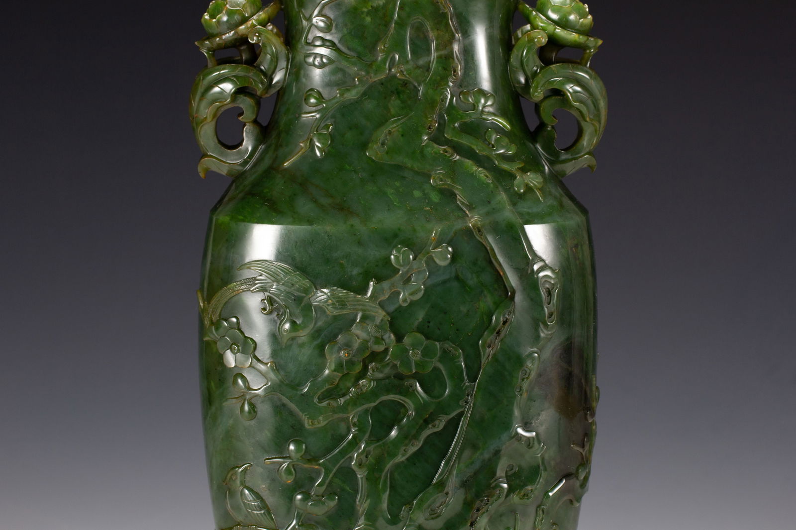 Jasper Jade Carved Flower and Bird Pattern Vase - 3
