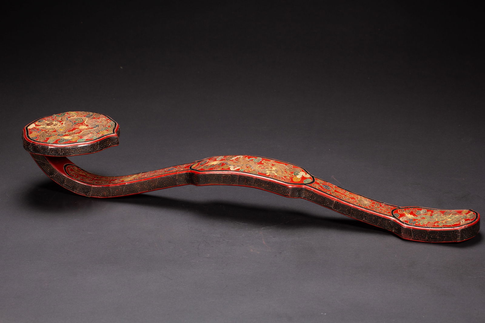 Lacquerware Gold Drawing Dragon Pattern RuYi Ornament: Lacquerware Gold Drawing Dragon Pattern RuYi Ornament (41 x 10cm,Weight 170g)