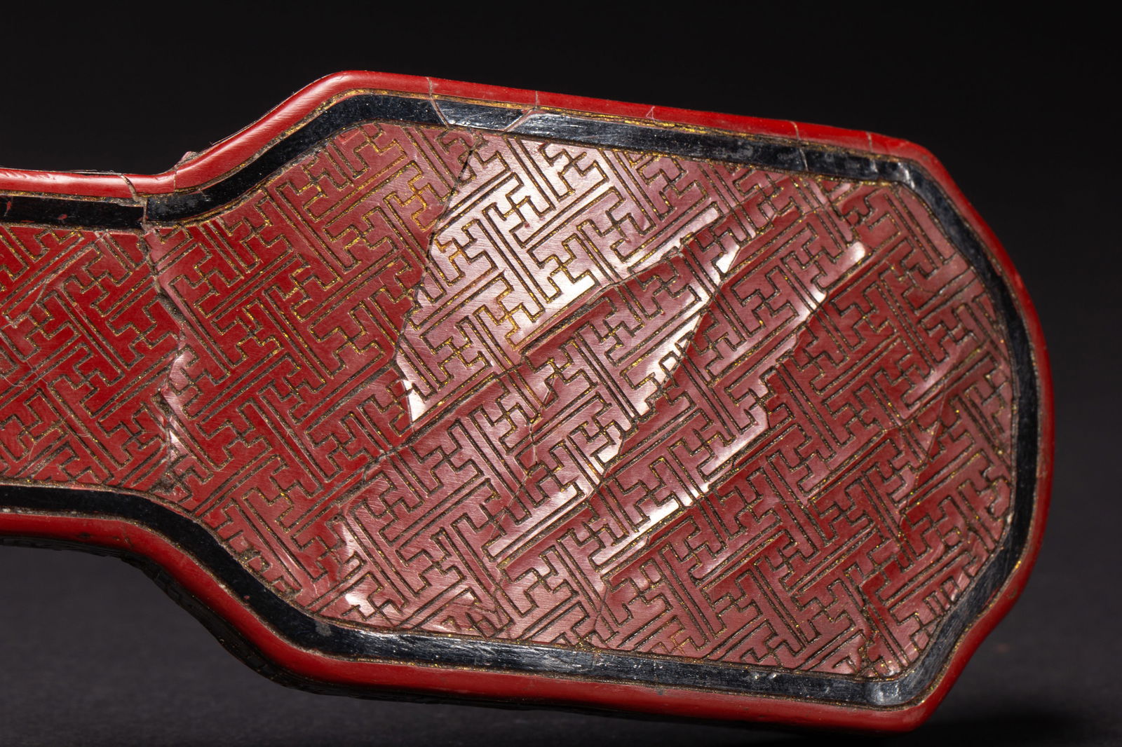 Lacquerware Gold Drawing Dragon Pattern RuYi Ornament - 8