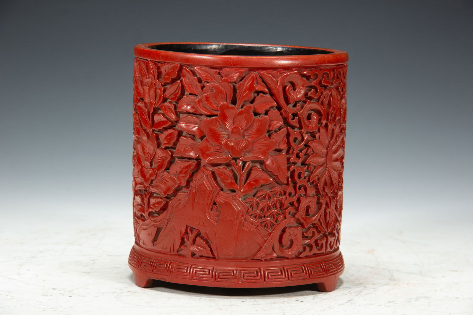 Lacquerware Red Carved Flower Pattern Brush Pot - 4