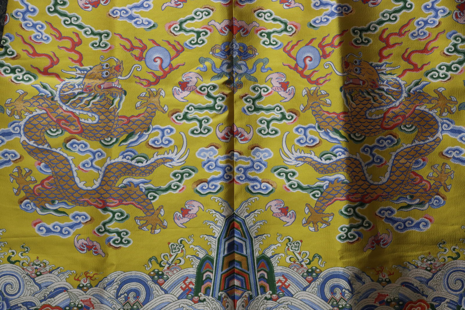 Silk Embroidery Cloud and Dragon Pattern Dragon Robe - 5