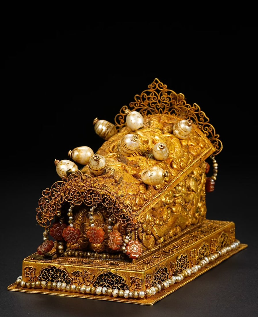 Solid Gold Carved Flying Beauty Pattern Coffin - 7