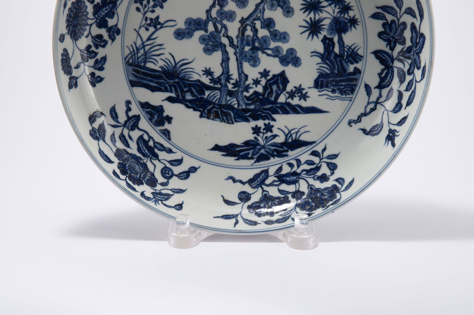 Blue and White Pine Tree Pattern Porcelain Plate - 4