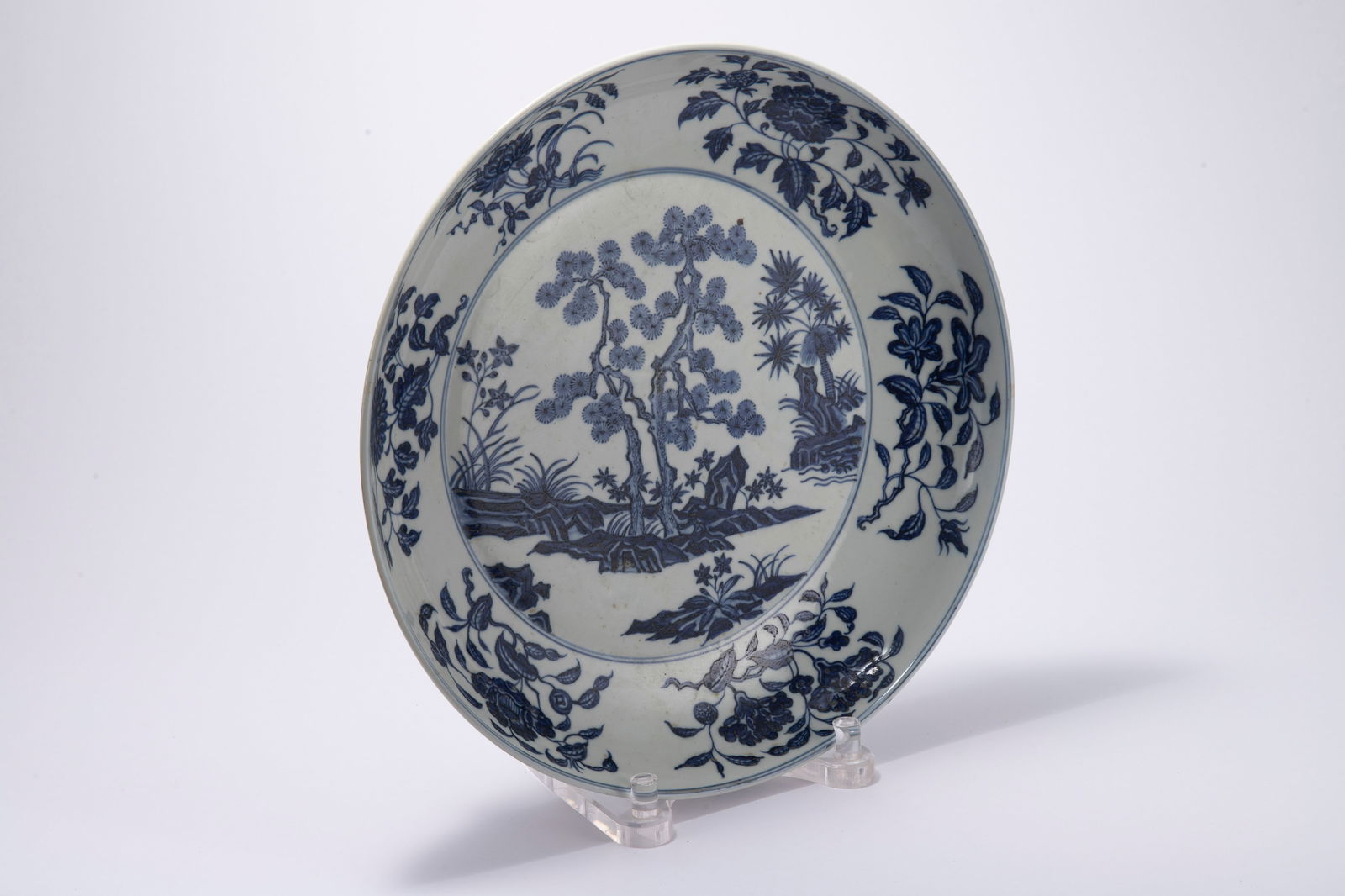 Blue and White Pine Tree Pattern Porcelain Plate - 5