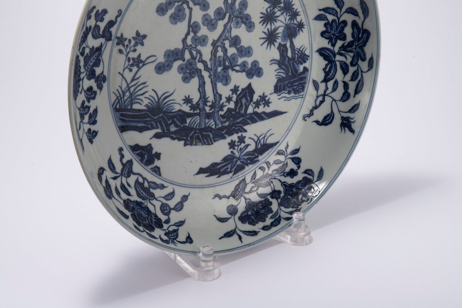 Blue and White Pine Tree Pattern Porcelain Plate - 7