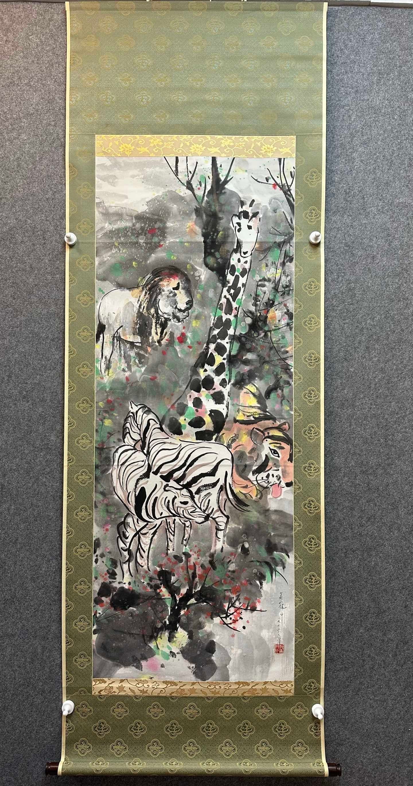 Chinese Drawing Animal Painting,Wu Guanzhong Mark: Chinese Drawing Animal Painting,Wu Guanzhong Mark (131 x 51cm)