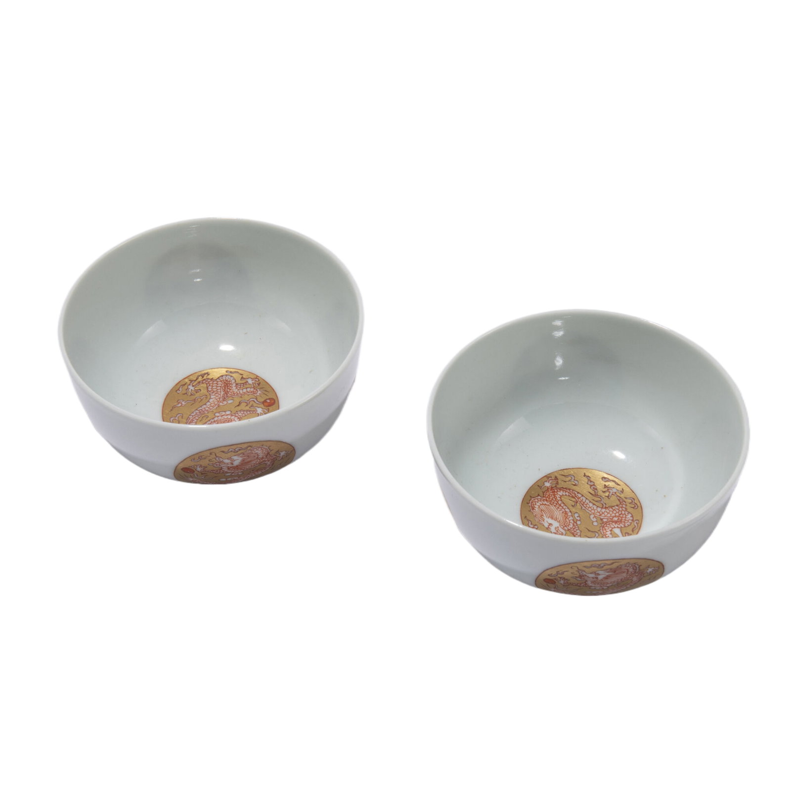 PAIR CHINESE IRON RED MEDALLION BOWLS: PAIR CHINESE IRON RED MEDALLION BOWLS (8.7 x 4.5cm)