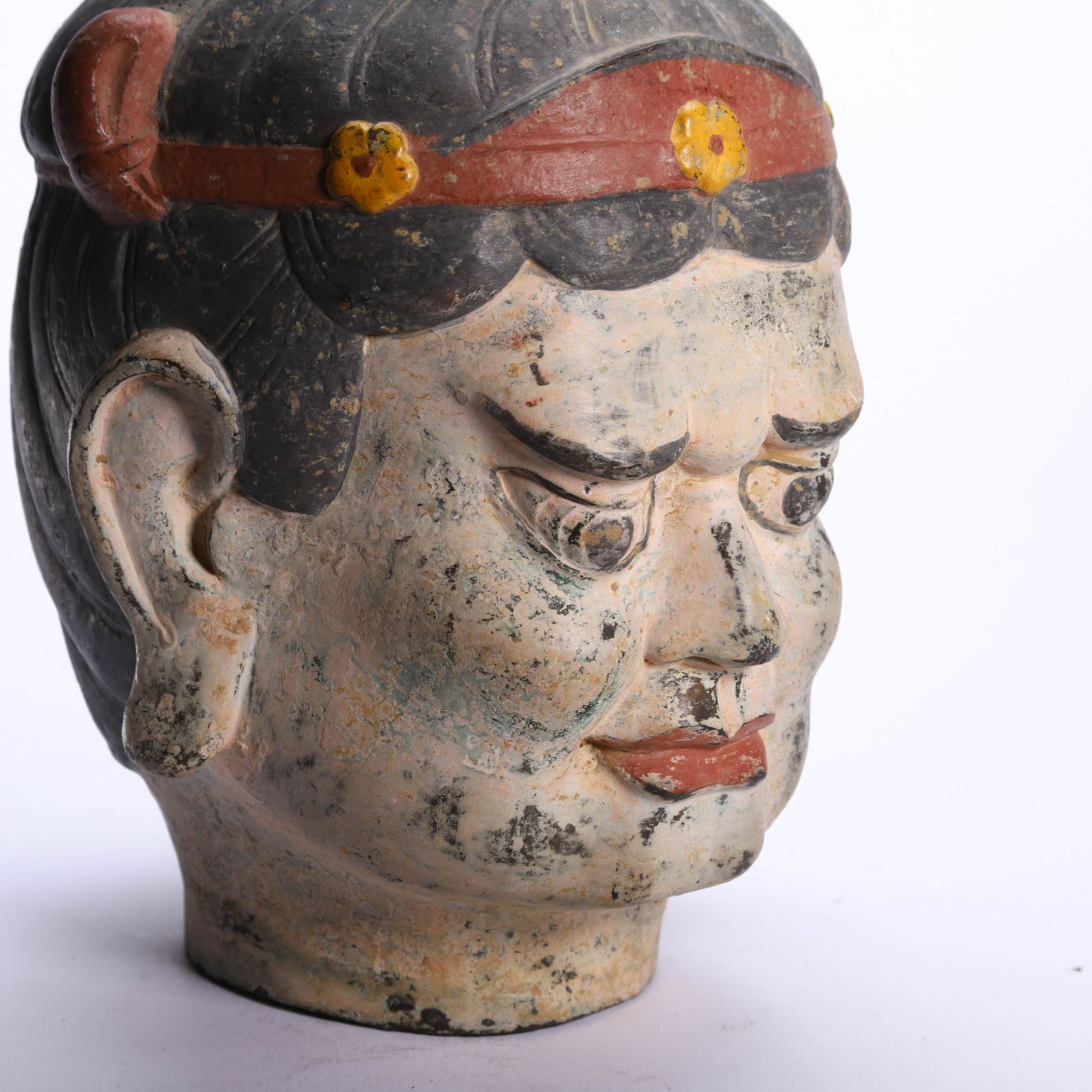 A CHINESE PAINTED BRONZE HEAD - 7