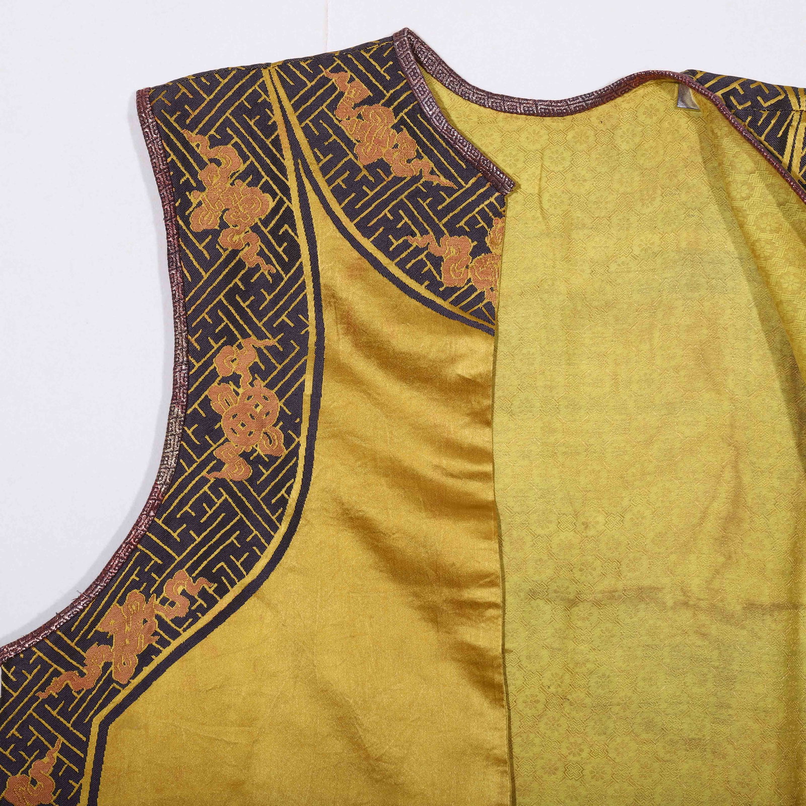 A CHINESE BROCADE VEST - 10