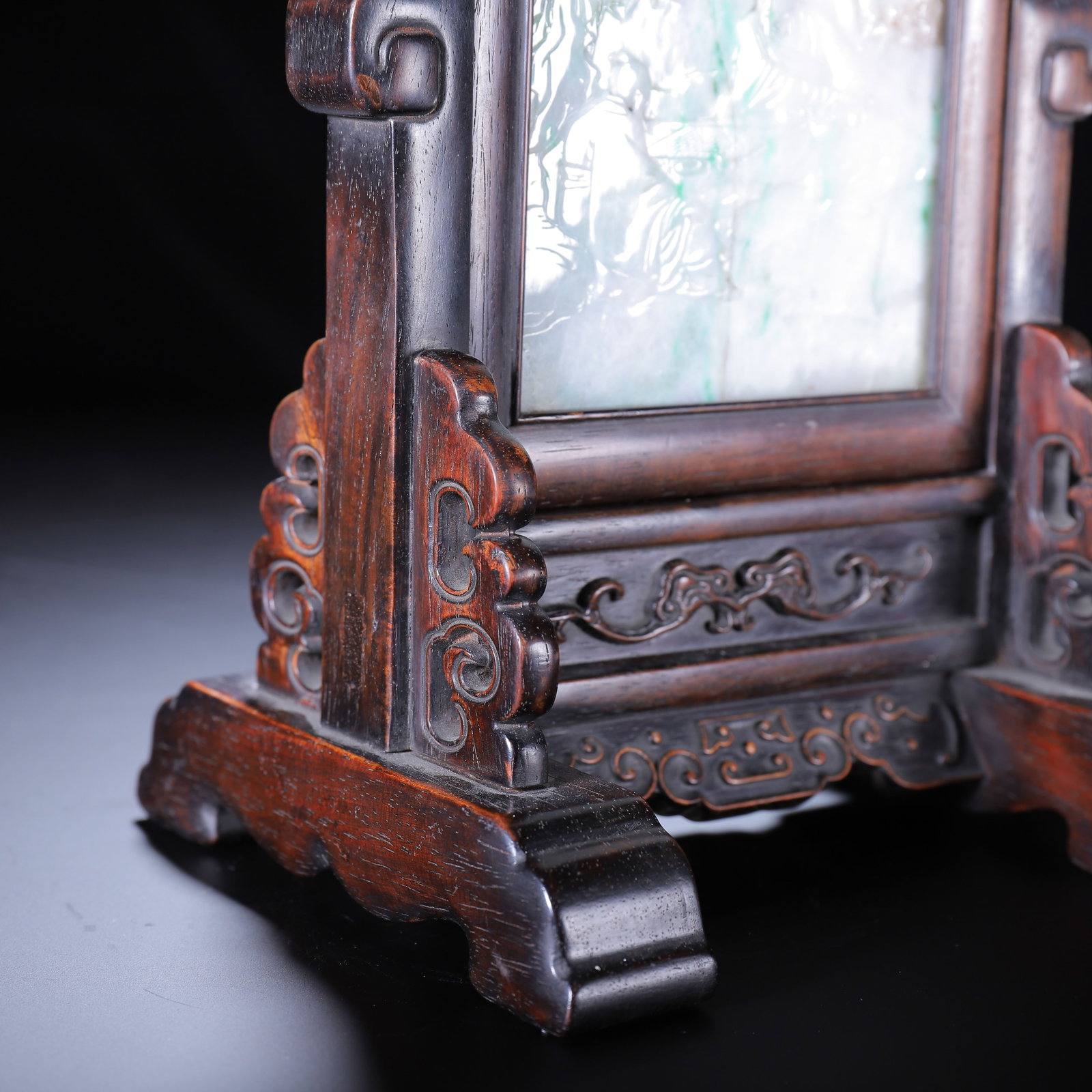 A CHINESE JADEITE TABLE SCREEN WITH LANDSCAPE CARVING - 6