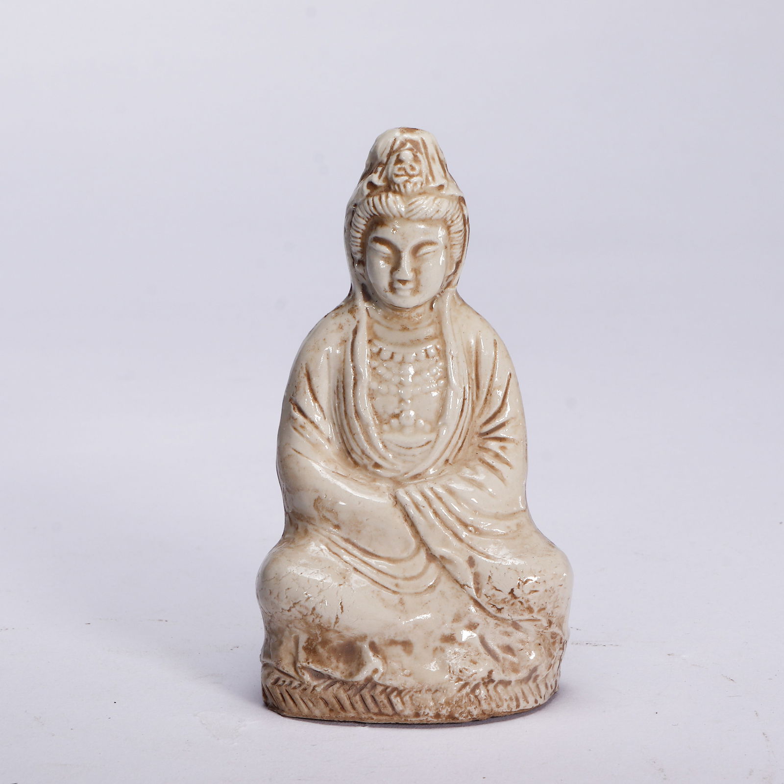 A CHINESE DING WARE GUANYIN STATUE - 2