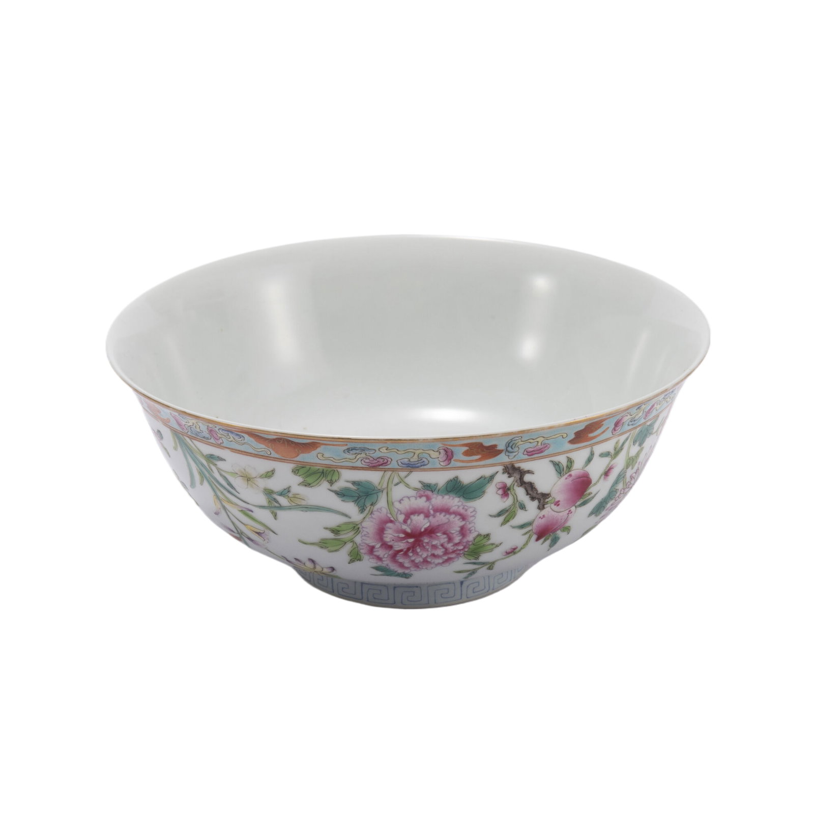 A CHINESE FAMILLE ROSE FLOWER PORCELAIN BOWL: A CHINESE FAMILLE ROSE FLOWER PORCELAIN BOWL (18.5 x 8cm)