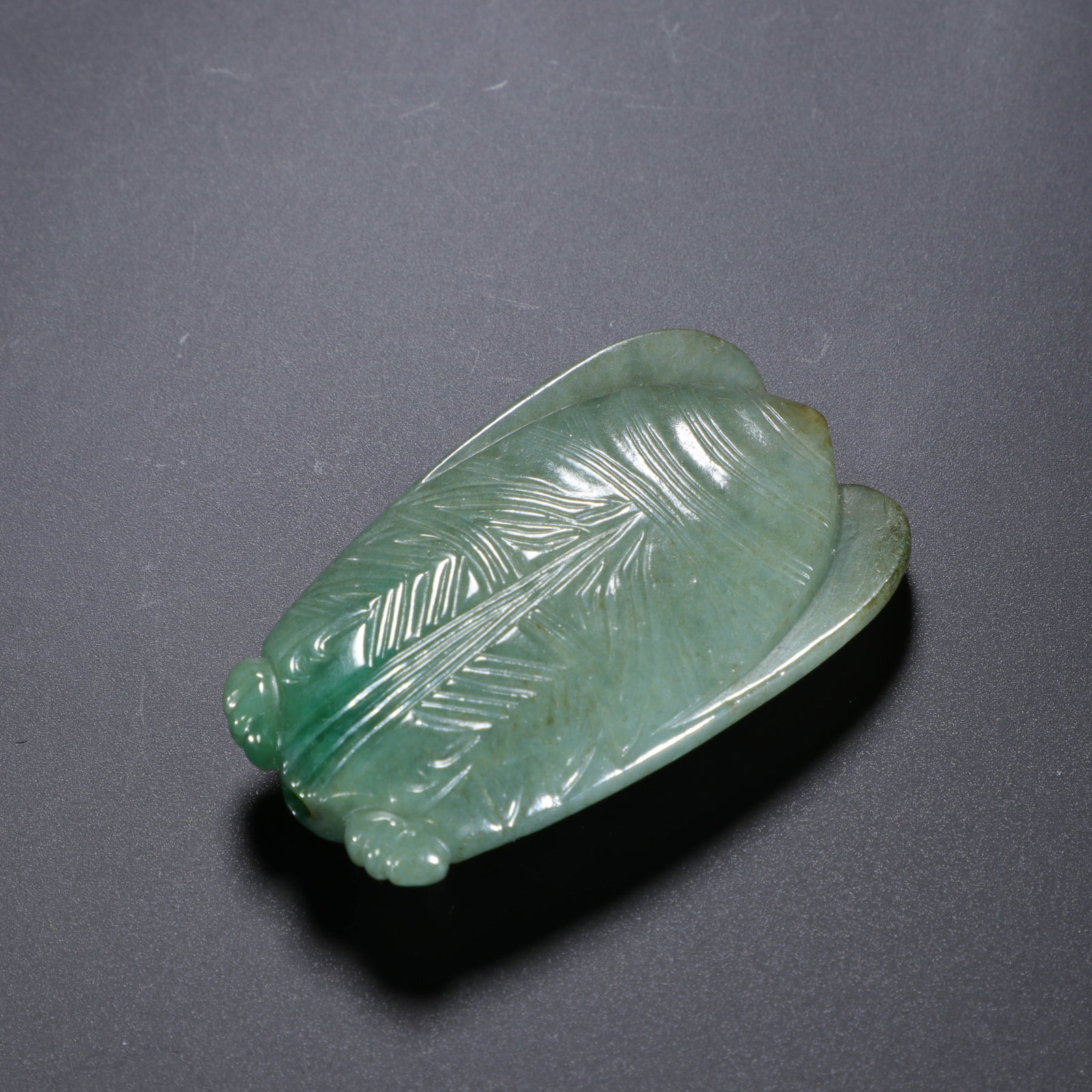 A CHINESE JADEITE CICADA PENDANT - 3
