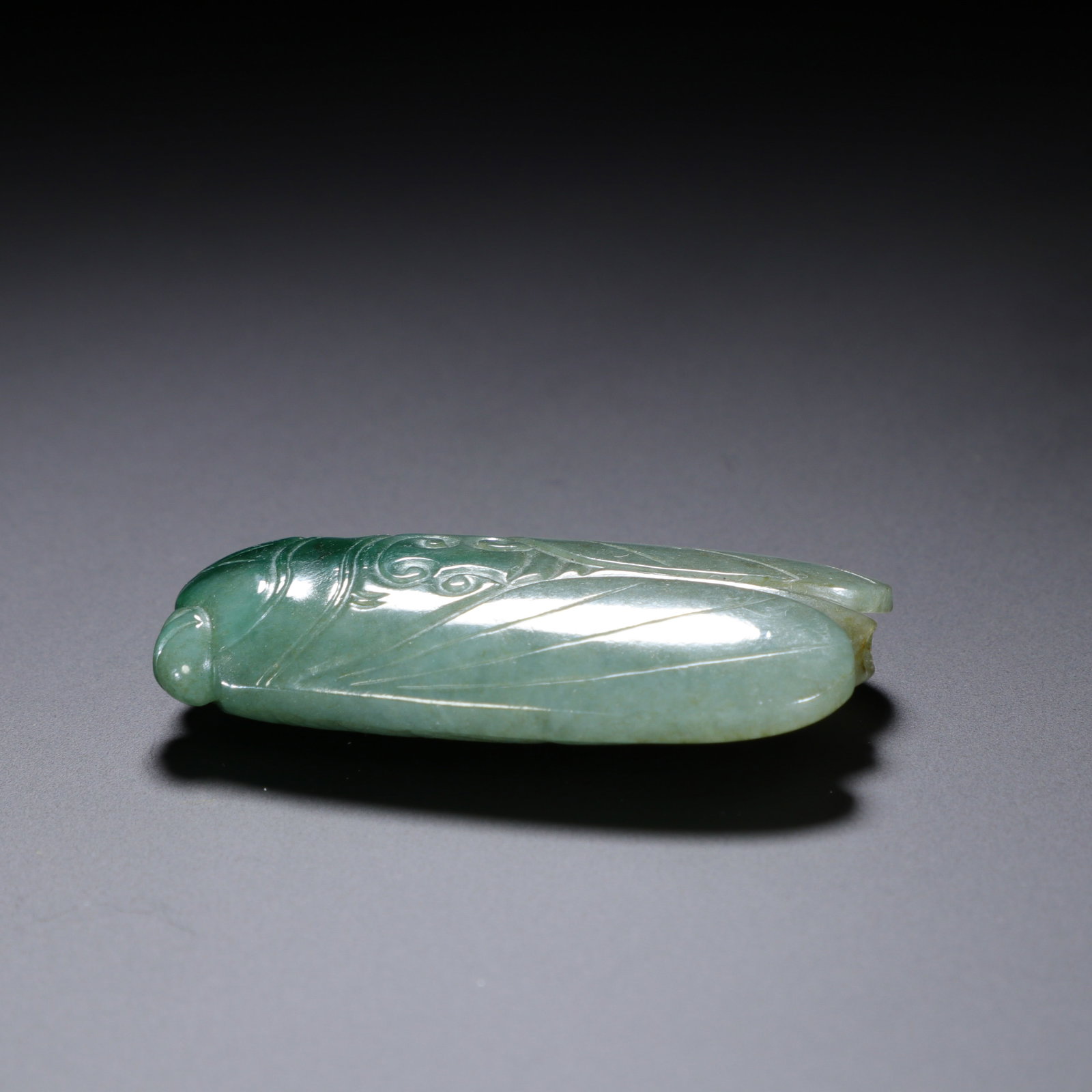 A CHINESE JADEITE CICADA PENDANT - 5