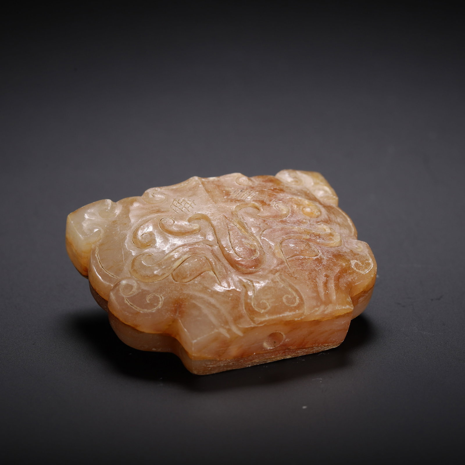 A CHINESE ARCHAIC JADE PLAQUE - 9
