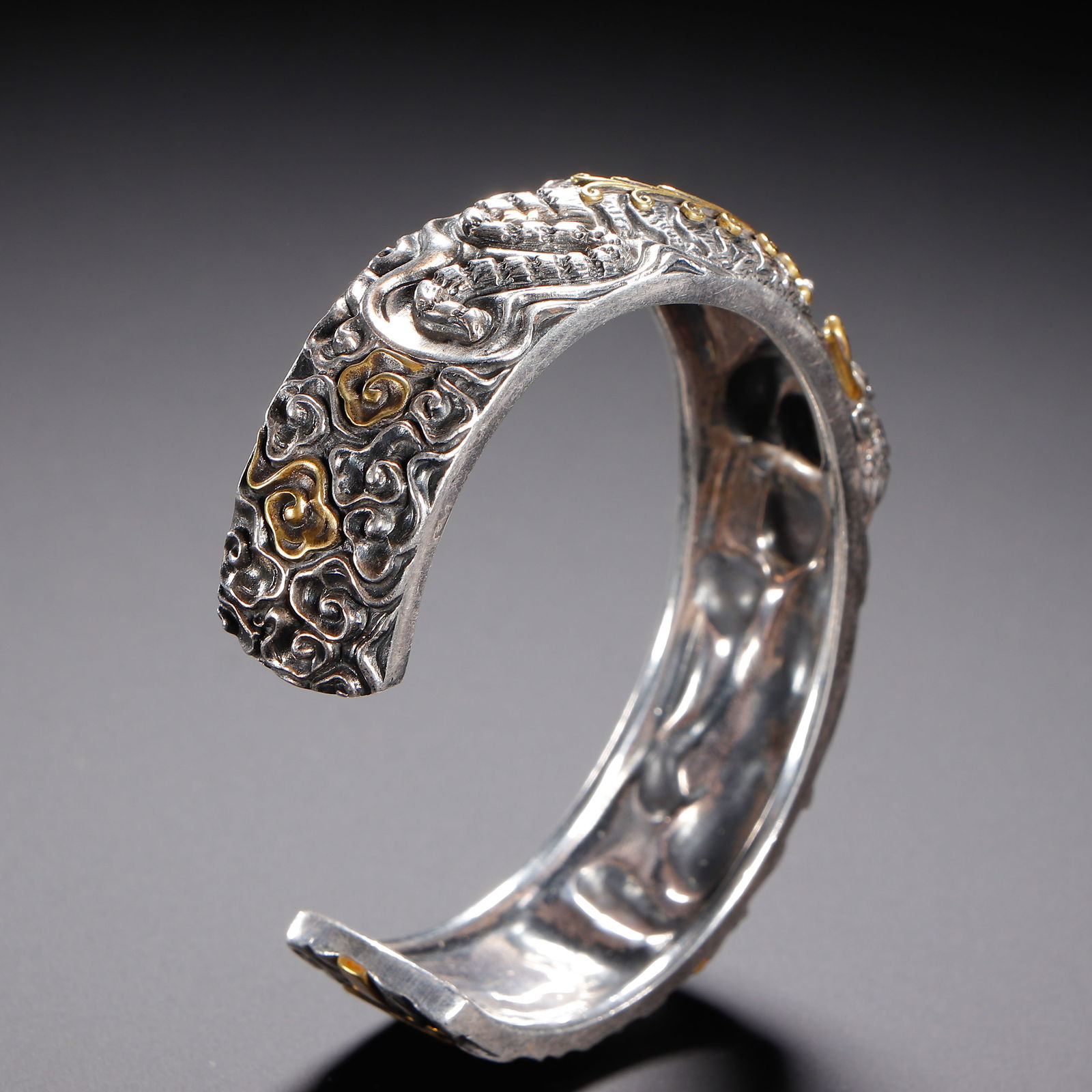 A CHINESE SILVER GILT TIGER BANGLE - 4