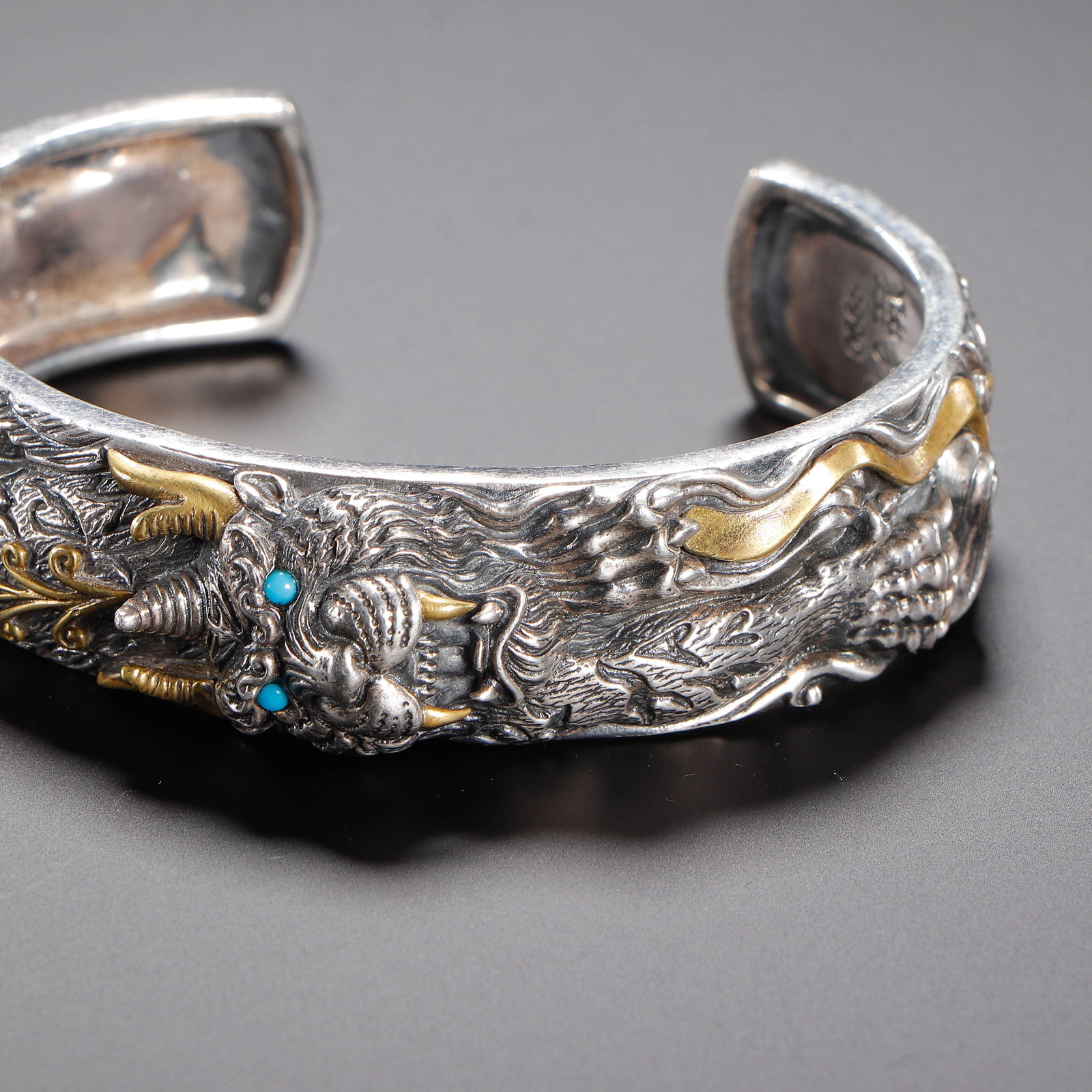 A CHINESE SILVER GILT TIGER BANGLE - 6