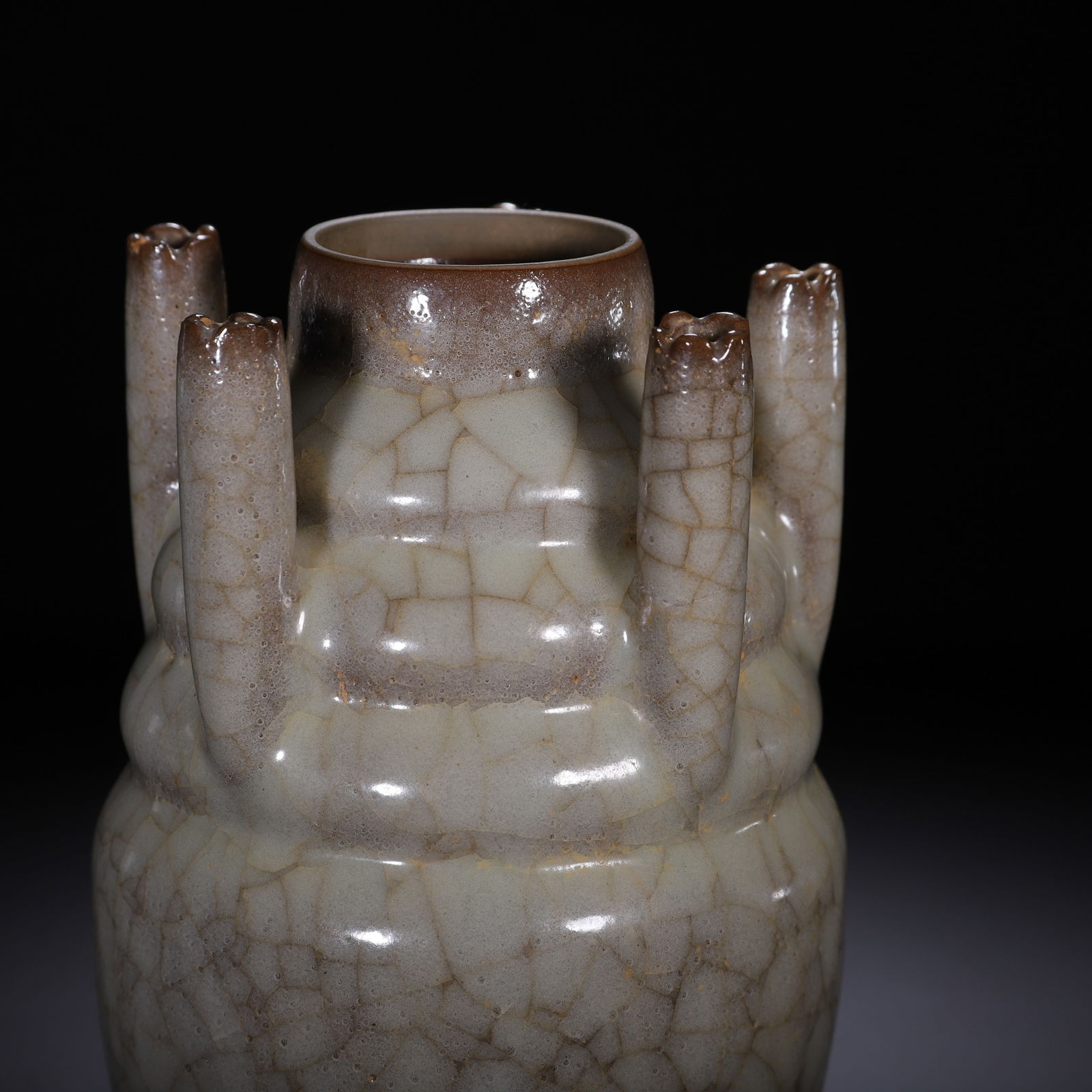 A CHINESE GUAN WARE FIVE-SPOUT VASE - 3