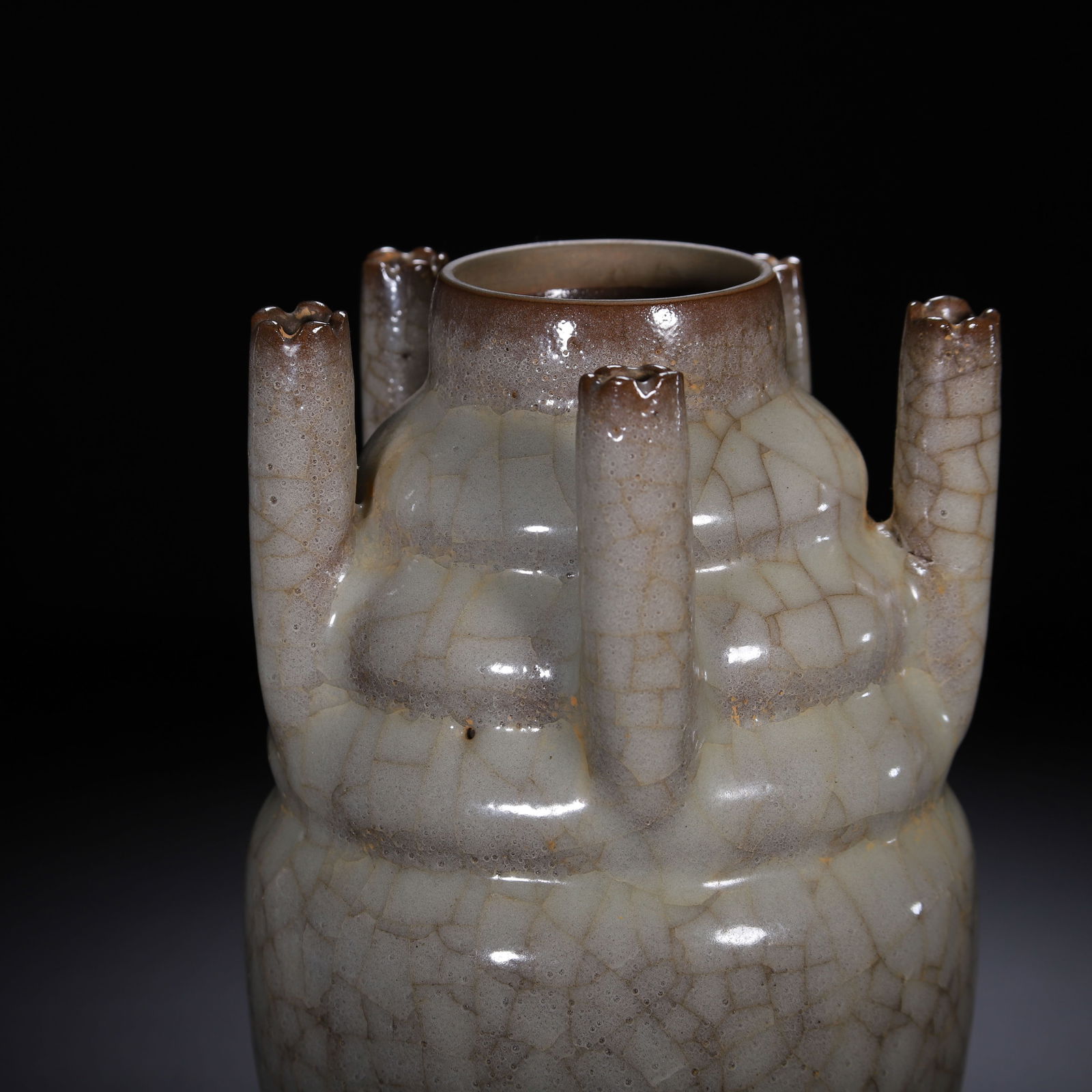 A CHINESE GUAN WARE FIVE-SPOUT VASE - 6