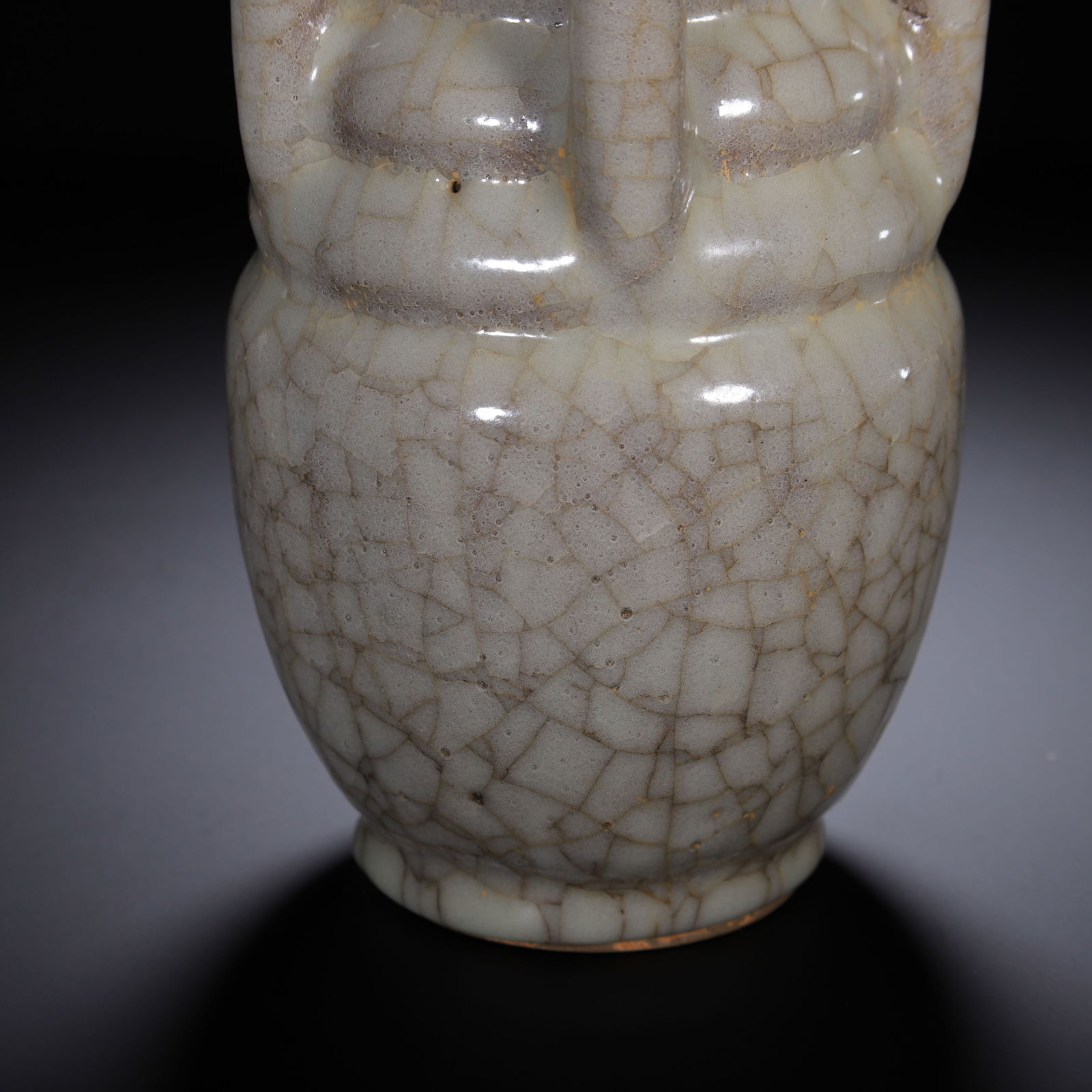 A CHINESE GUAN WARE FIVE-SPOUT VASE - 7