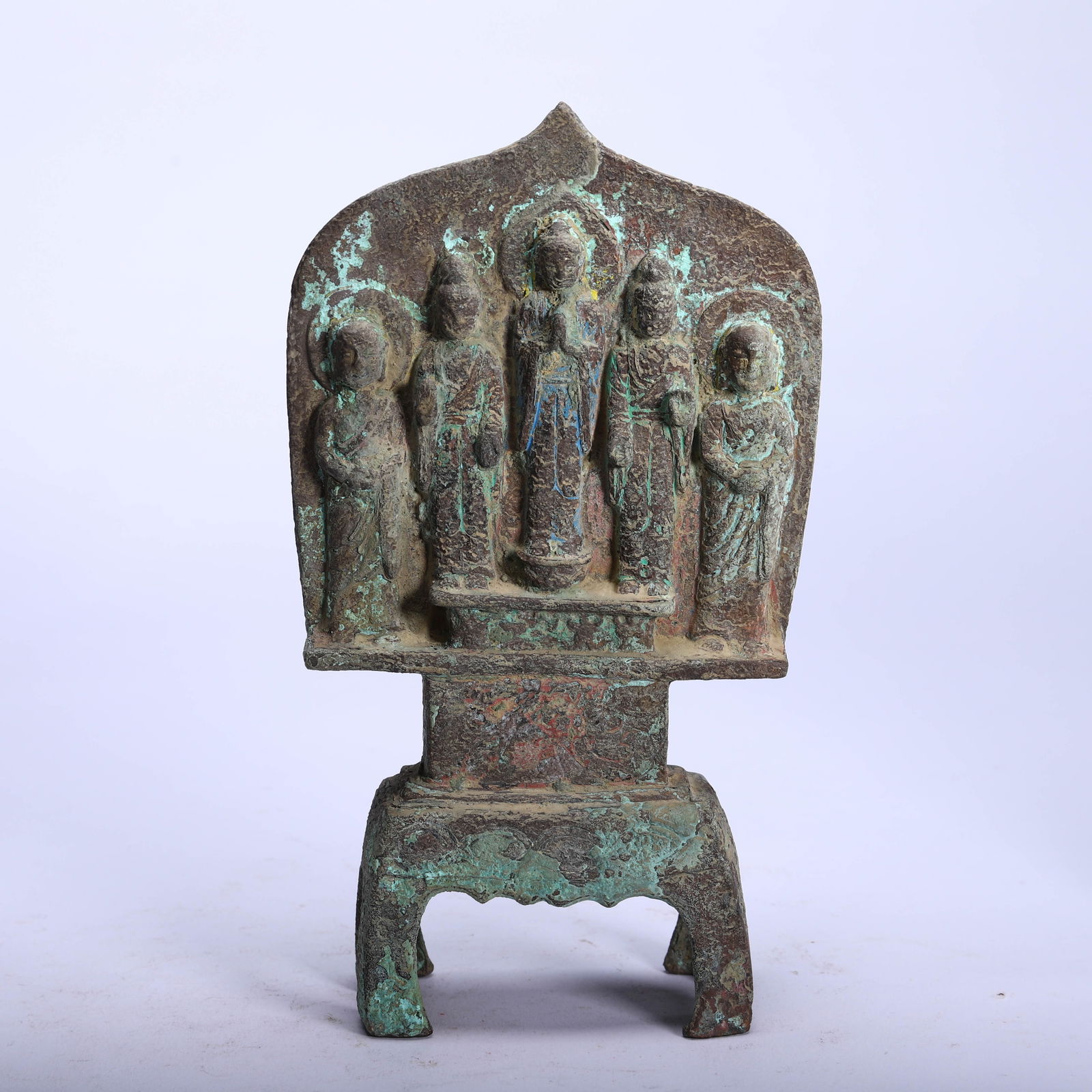 A CHINESE BRONZE BUDDHIST SHRINE: A CHINESE BRONZE BUDDHIST SHRINE (13 x 5 x 23cm,Weight 1310g)