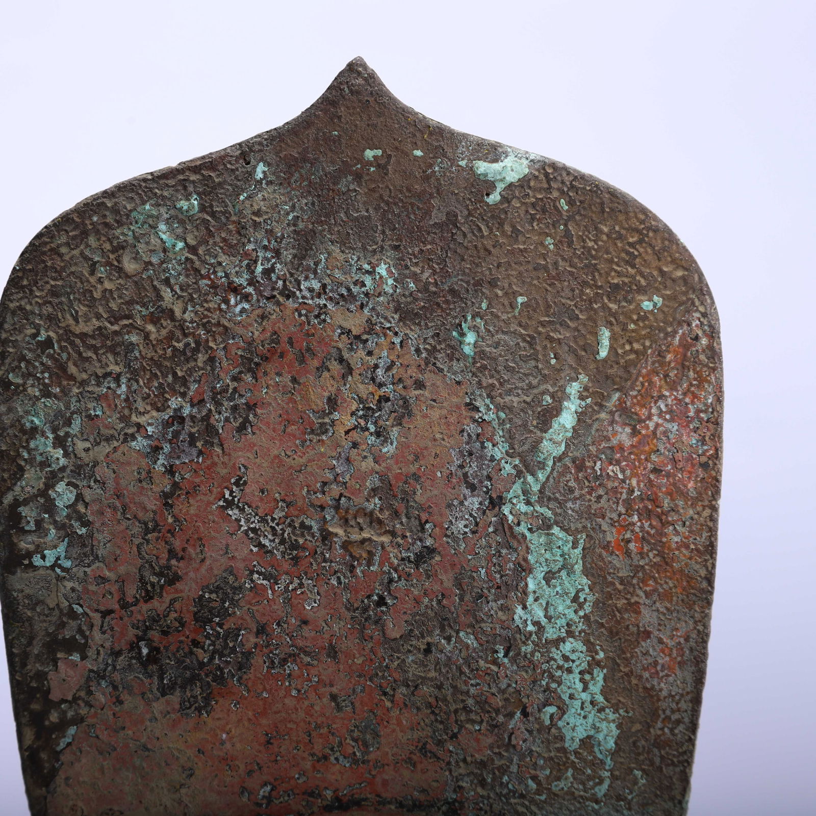 A CHINESE BRONZE BUDDHIST SHRINE - 8