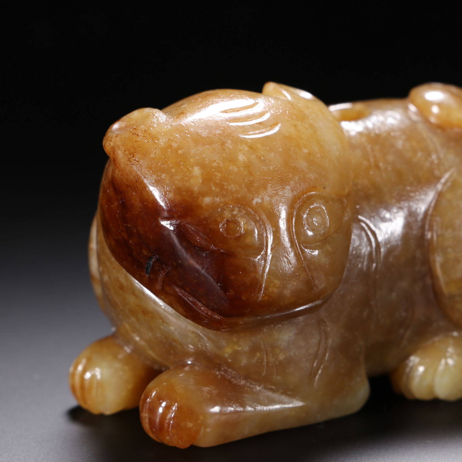 A CHINESE YELLOW JADE MYTHICAL BEAST - 3