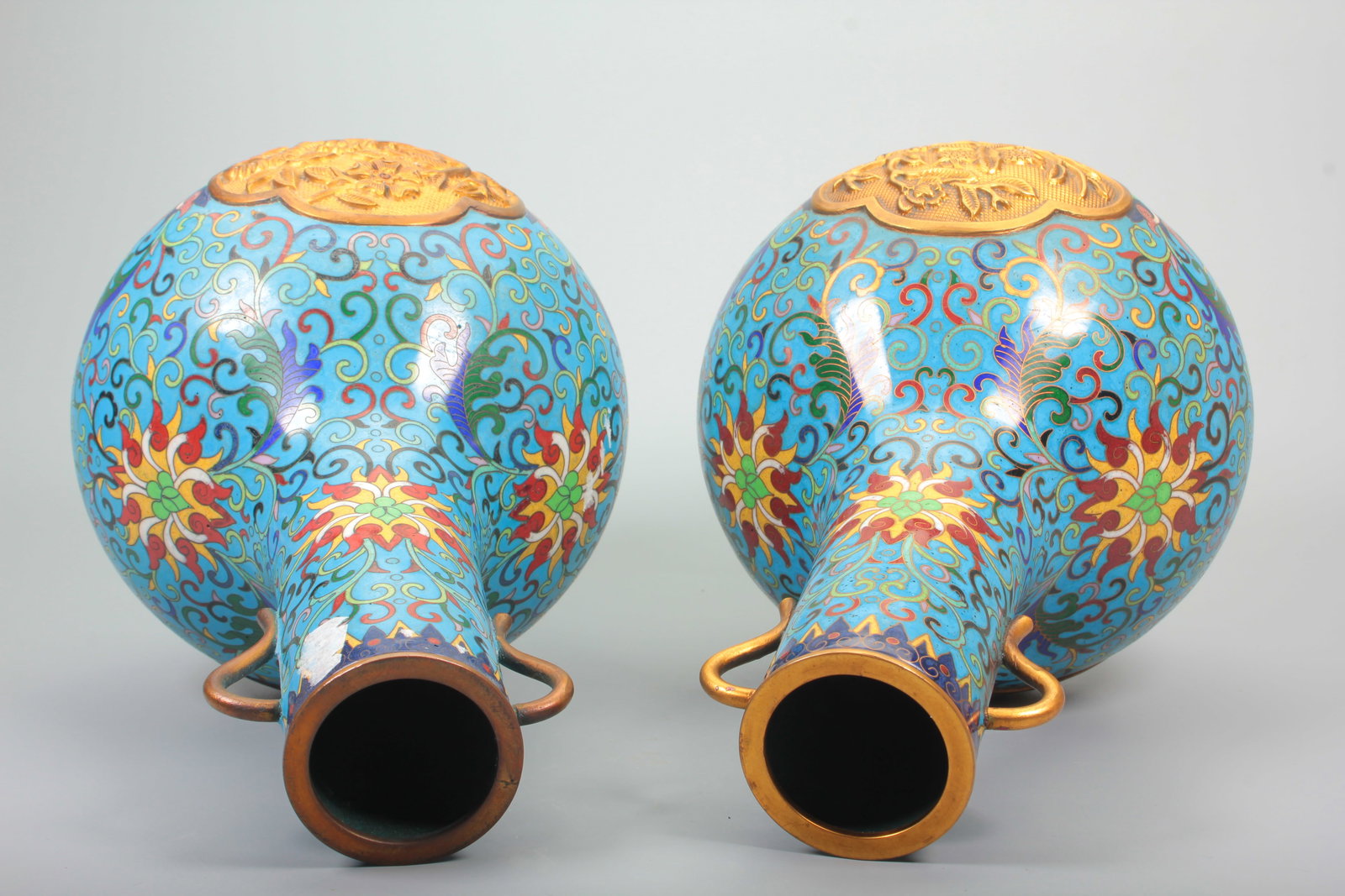 A REVERSE-PAINTED SNUFF BOTTLE WITH CAT DESIGN - 8