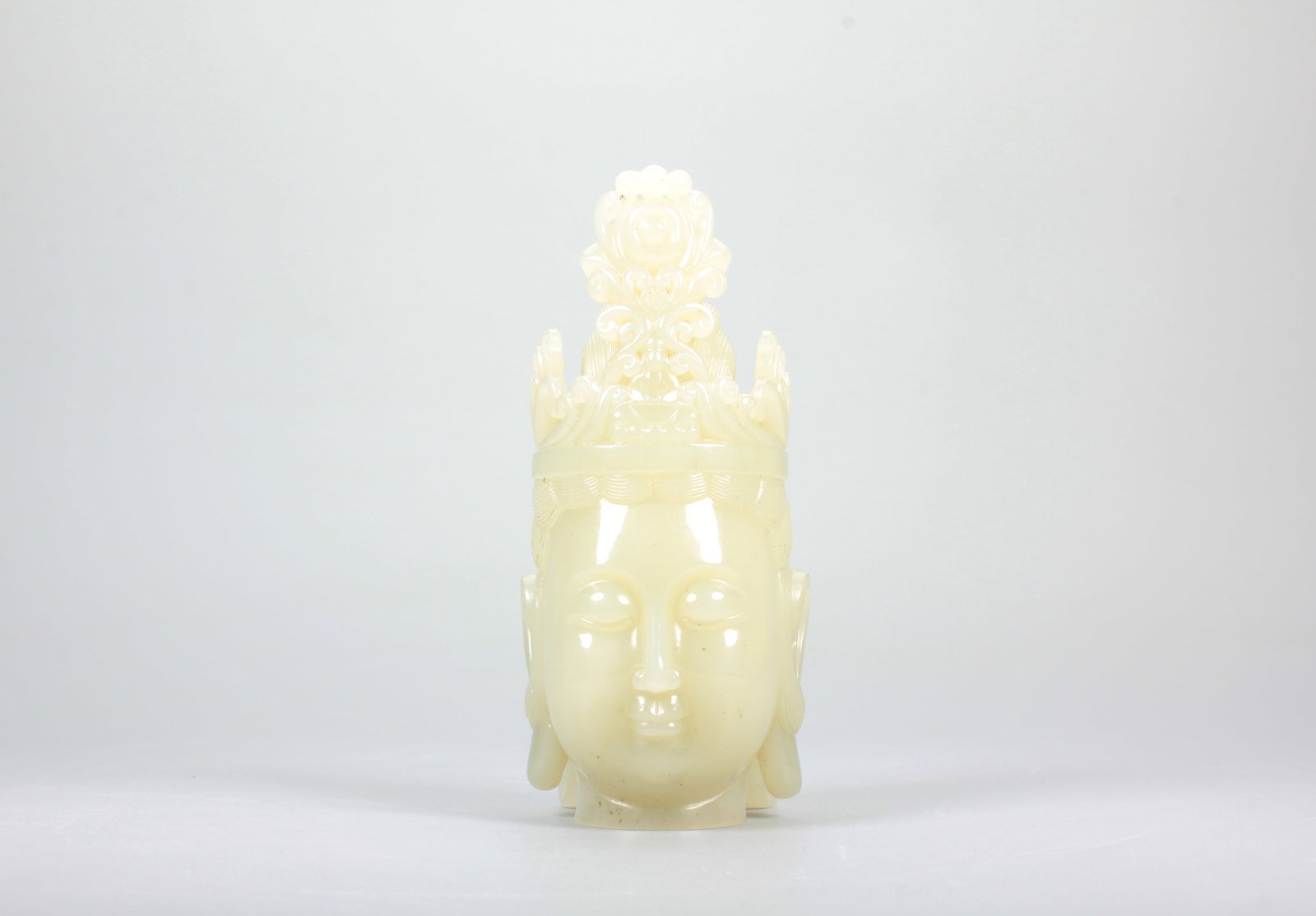 A HETIAN JADE GUANYIN BUDDHA HEAD: A HETIAN JADE GUANYIN BUDDHA HEAD H:10CM,W:4.6CM