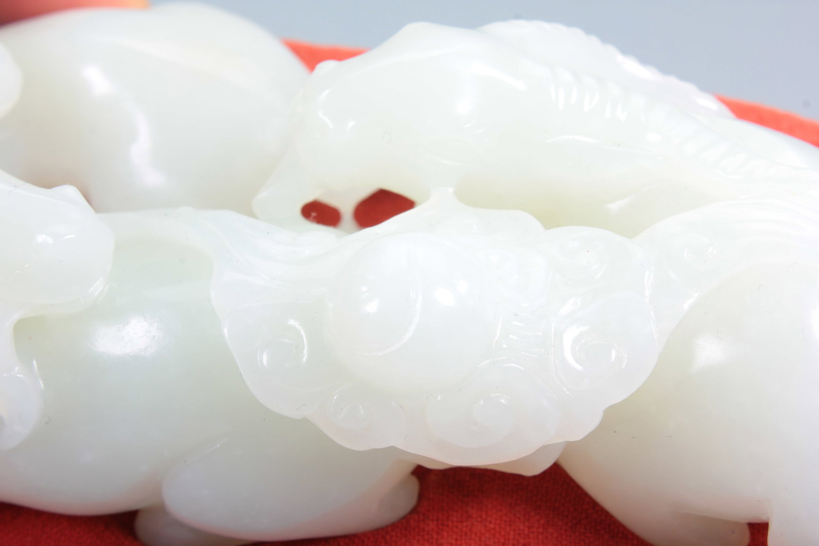 A HETIAN JADE THREE RAMS BRING PROSPERITY - 6