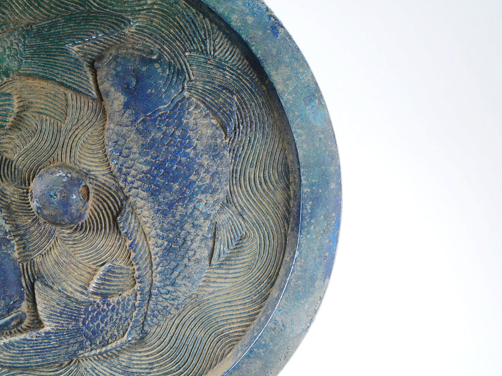 A BRONZE MIRROR WITH DOUBLE FISH PATTERNS - 4