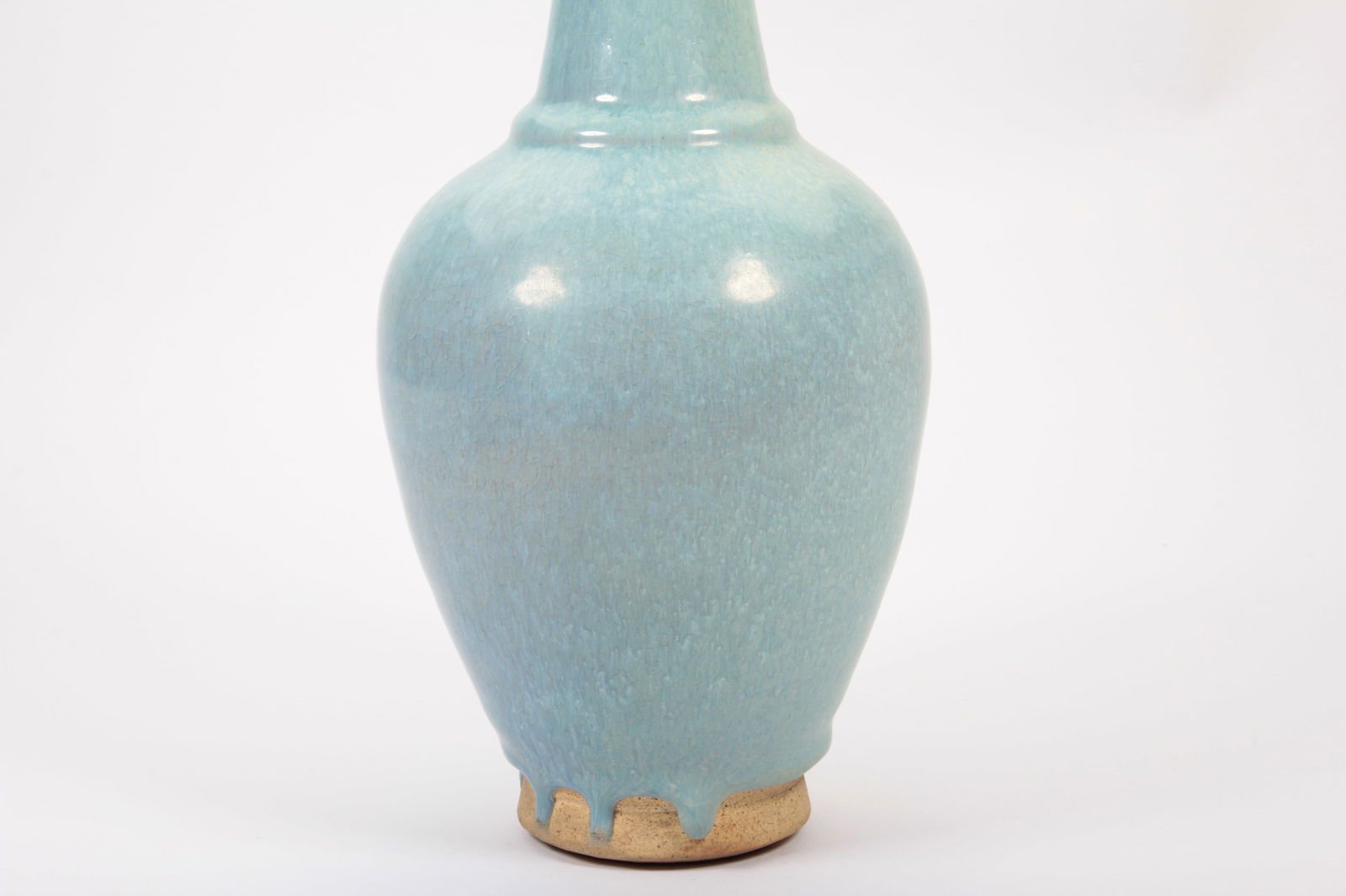 A VASE SPLASHED VASE - 7