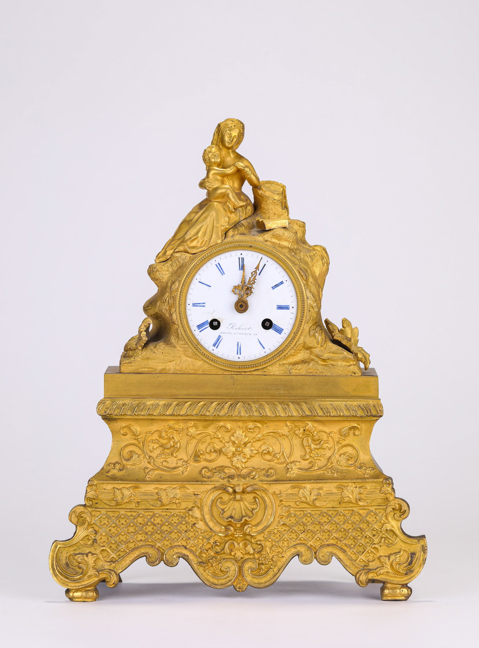 A French Gilt-Bronze 'Goddess Figure' Mantel Clock: A French Gilt-Bronze 'Goddess Figure' Mantel Clock (25 x 9 x 32.5cm,Weight 2.7kg)