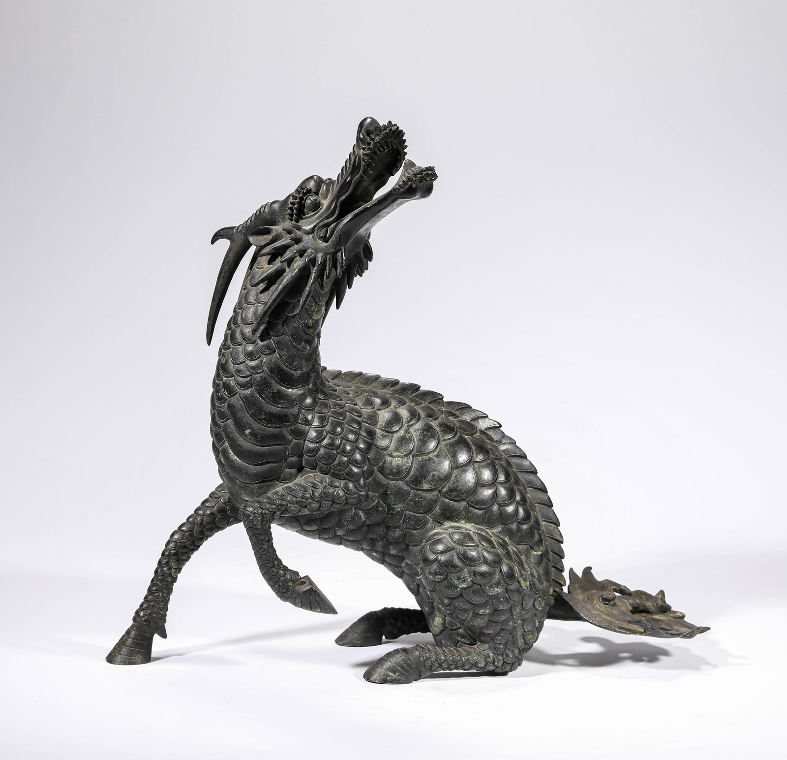 A Bronze Kylin: A Bronze Kylin (41.5 x 15 x 39cm,Weight 7.6kg)