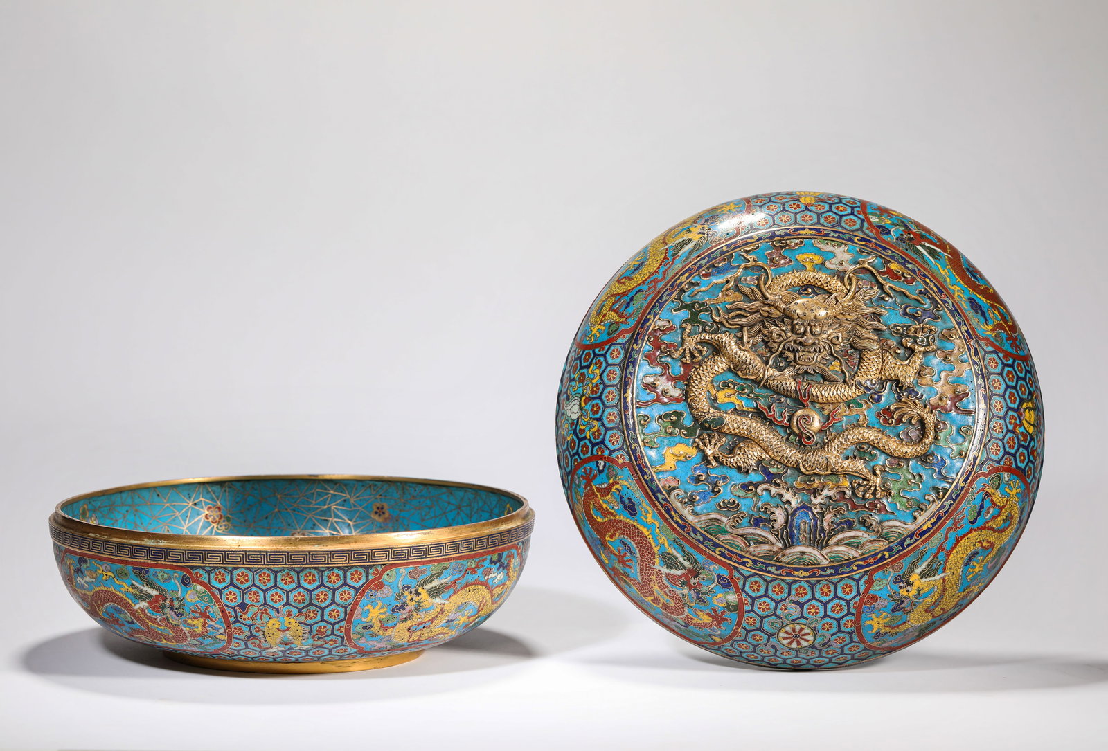 A Cloisonné Enamel 'Dragon' Lidded Box (1 of 5)