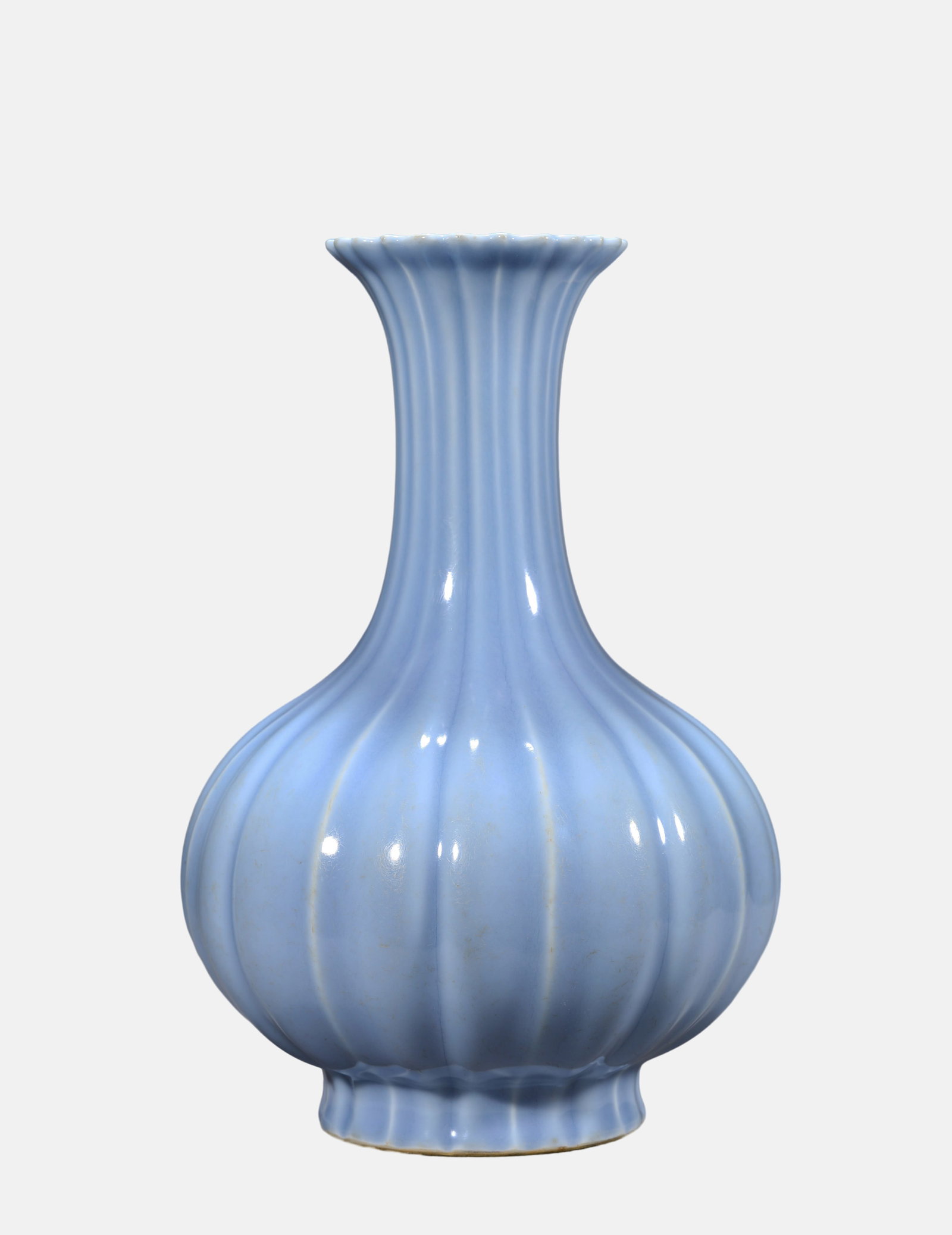 A Sky-Blue-Glazed Vase - 2