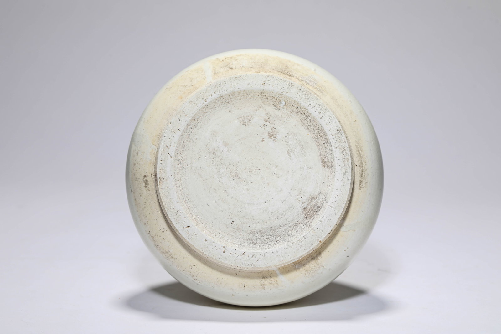 A White Porcelain Vase - 4