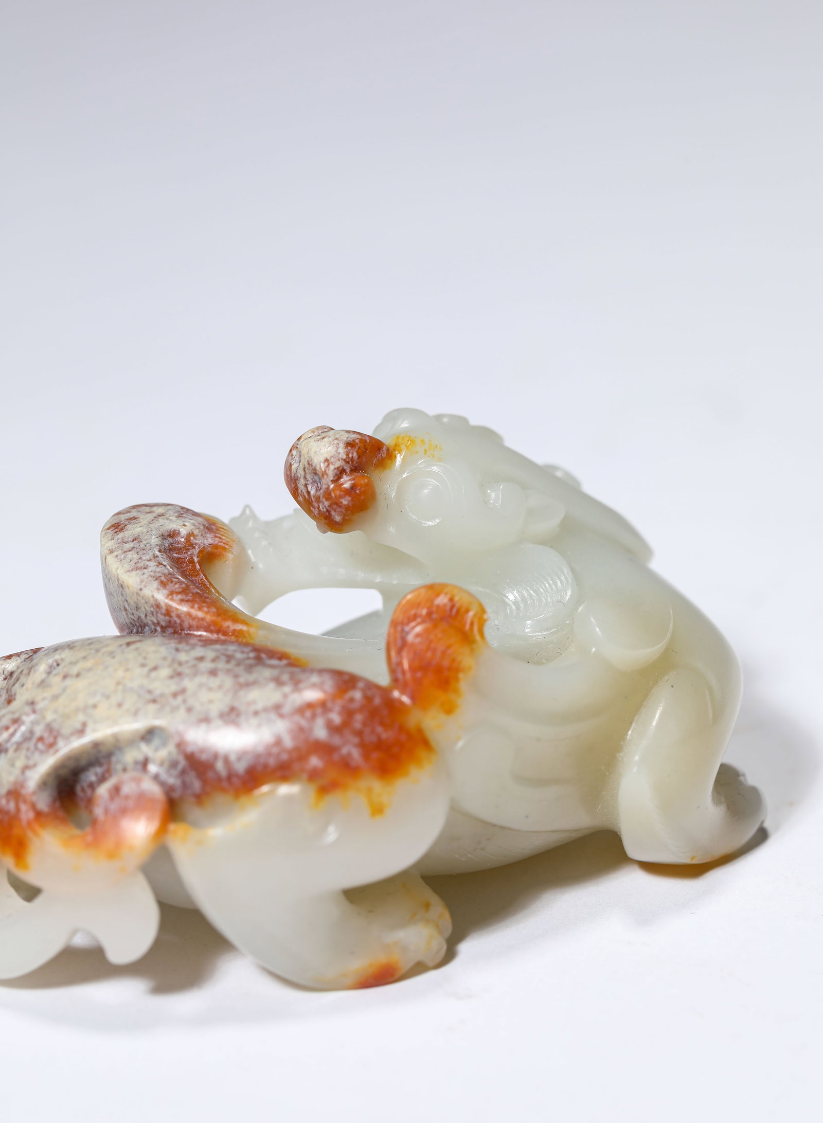 A Jade 'Auspicious Beast' Ornament - 3