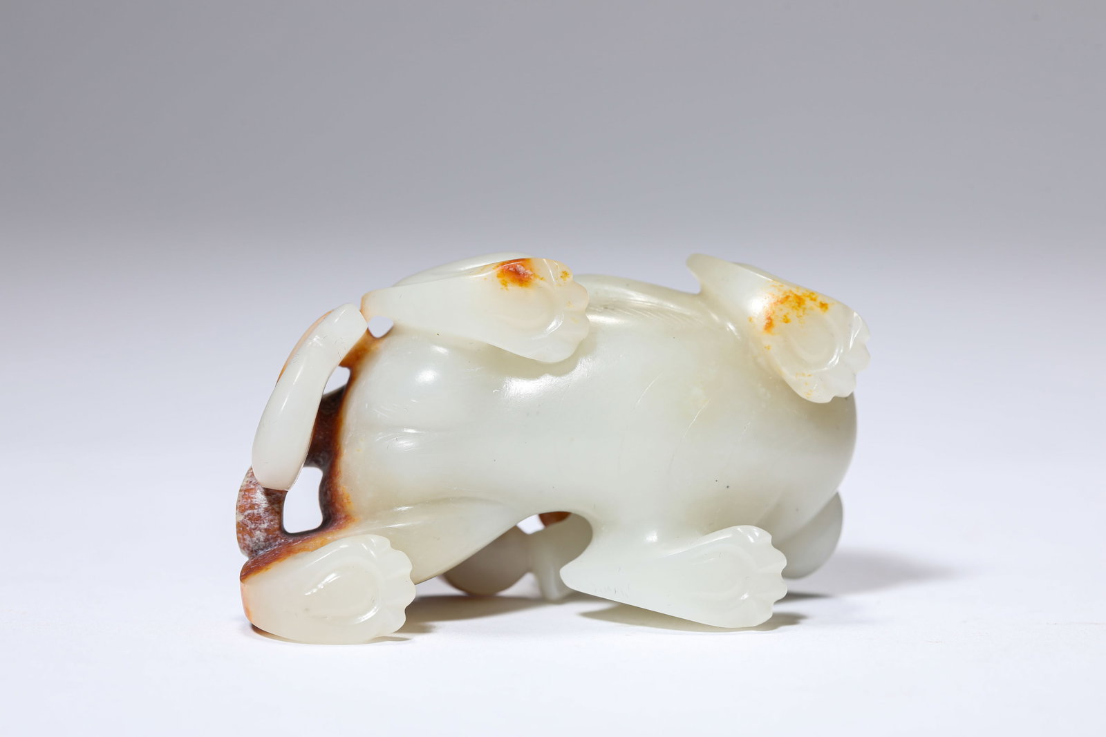 A Jade 'Auspicious Beast' Ornament - 4