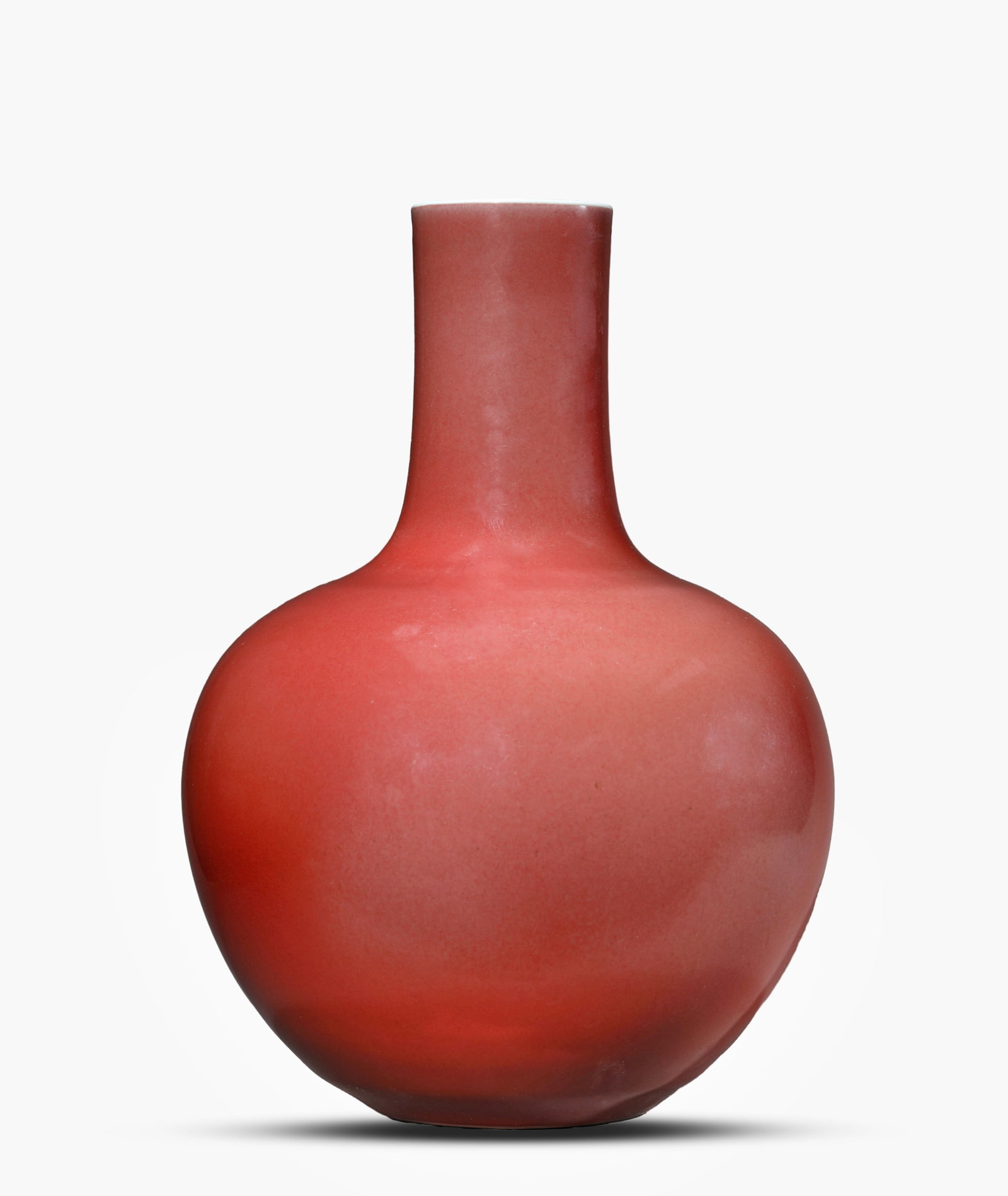 A Peachbloom-Glazed Celestial Globe Vase - 2