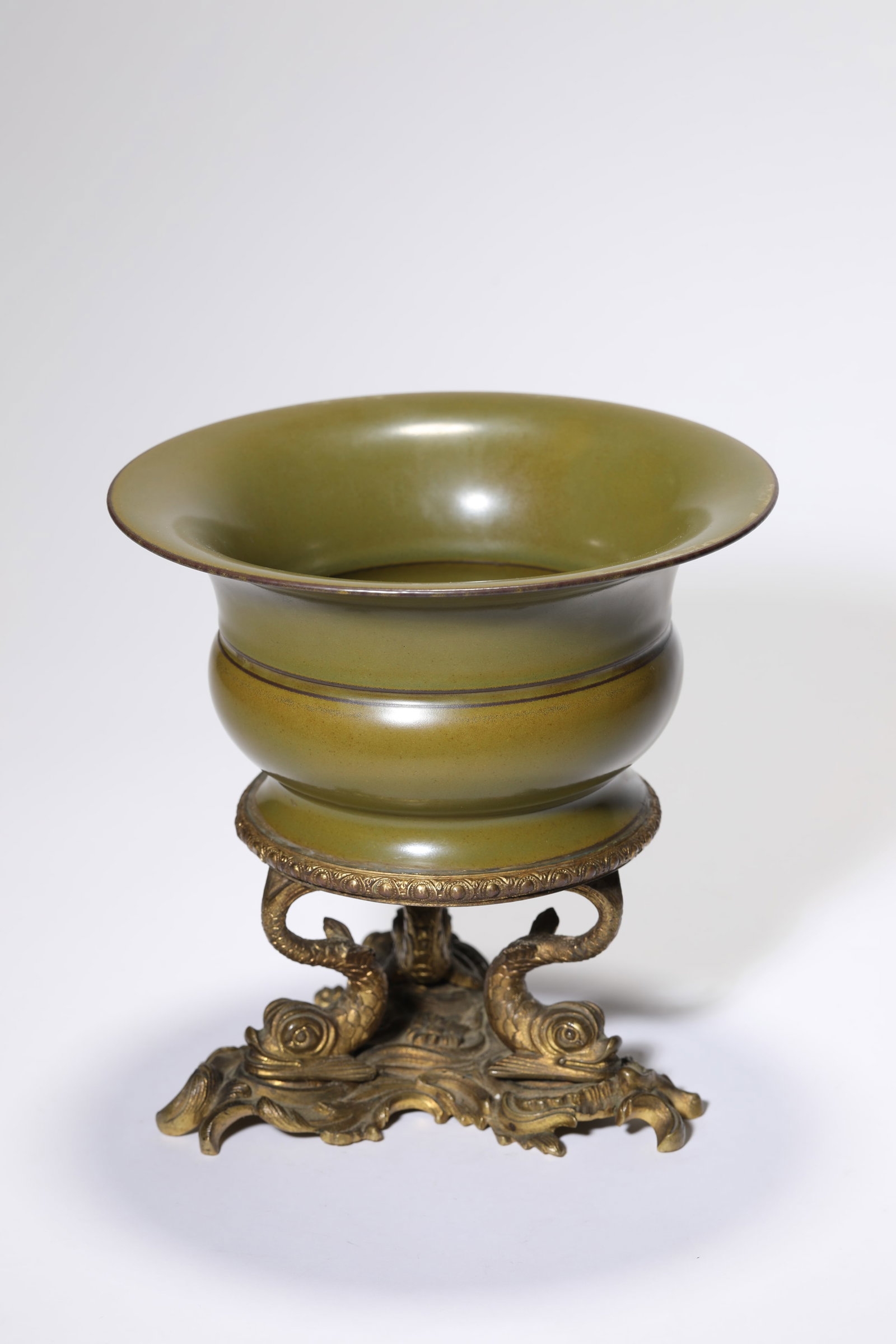 A Tea-Dust-Glazed Spittoon - 2