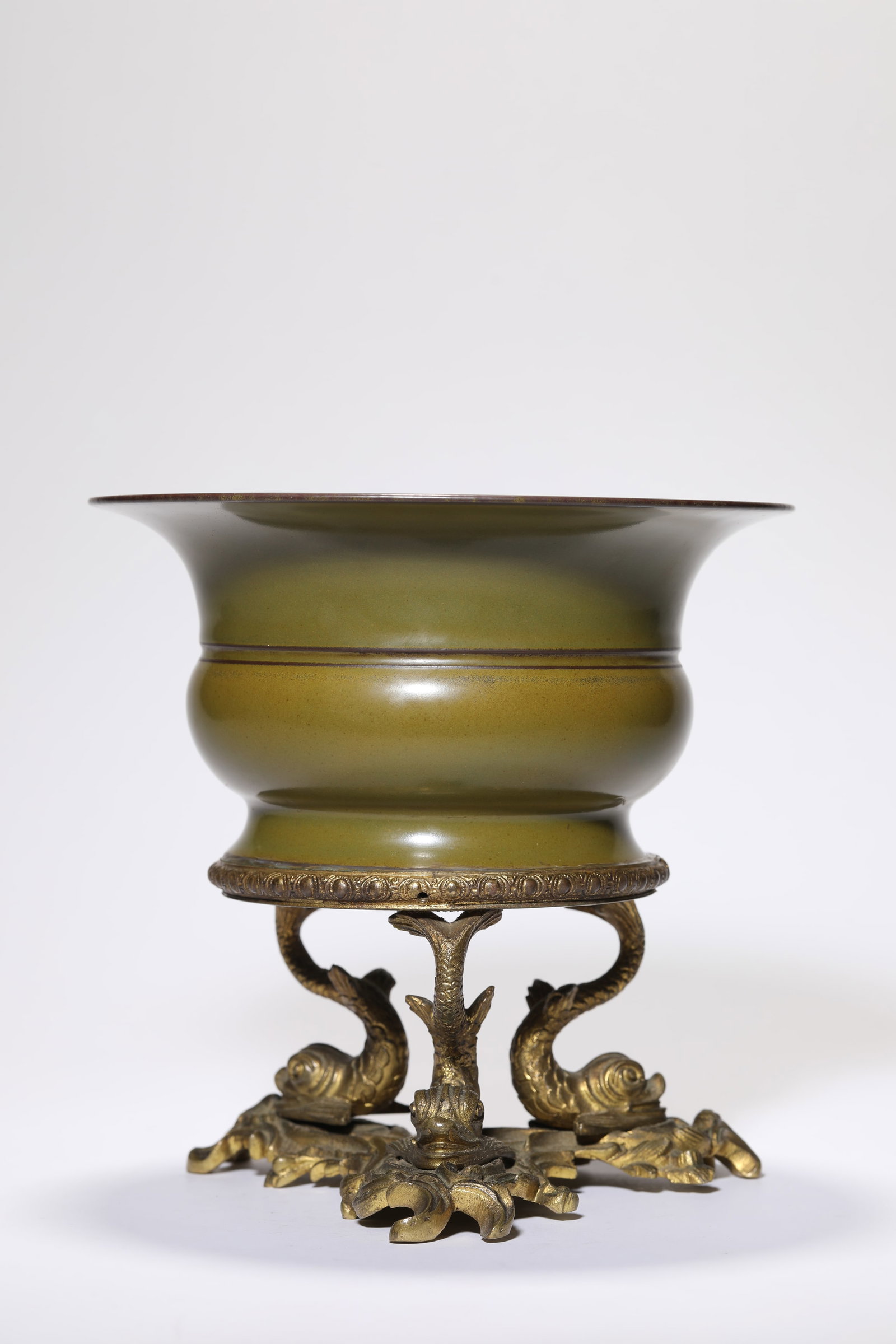 A Tea-Dust-Glazed Spittoon - 3