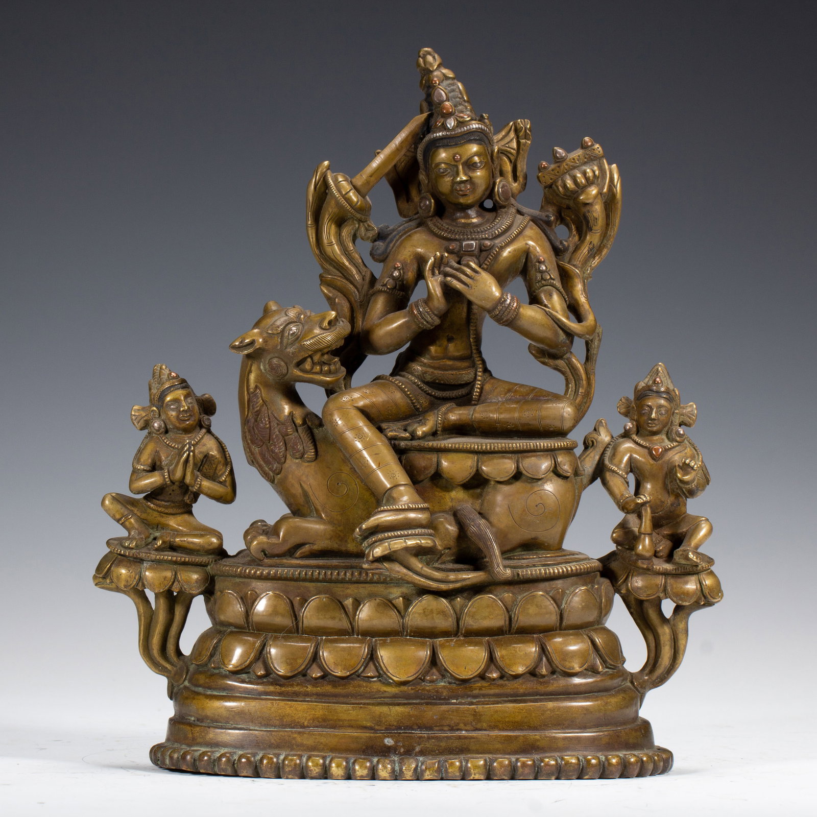 A Chinese Bronze Manjushri Statue: A Chinese Bronze Manjushri Statue (20 x 9 x 24cm,Weight 2850g)